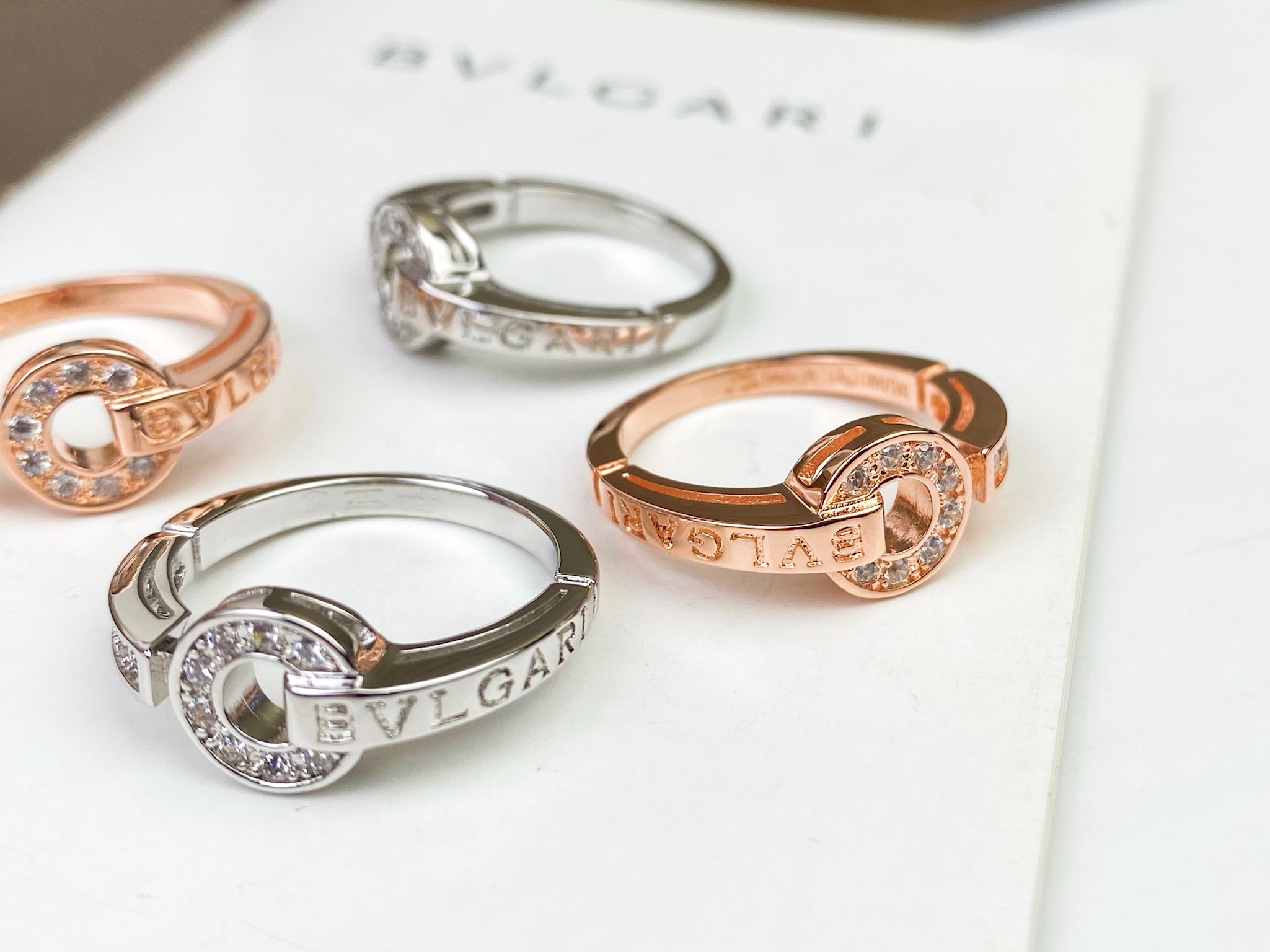Bvlgari BVLGARI宝格丽圆环钻石戒指