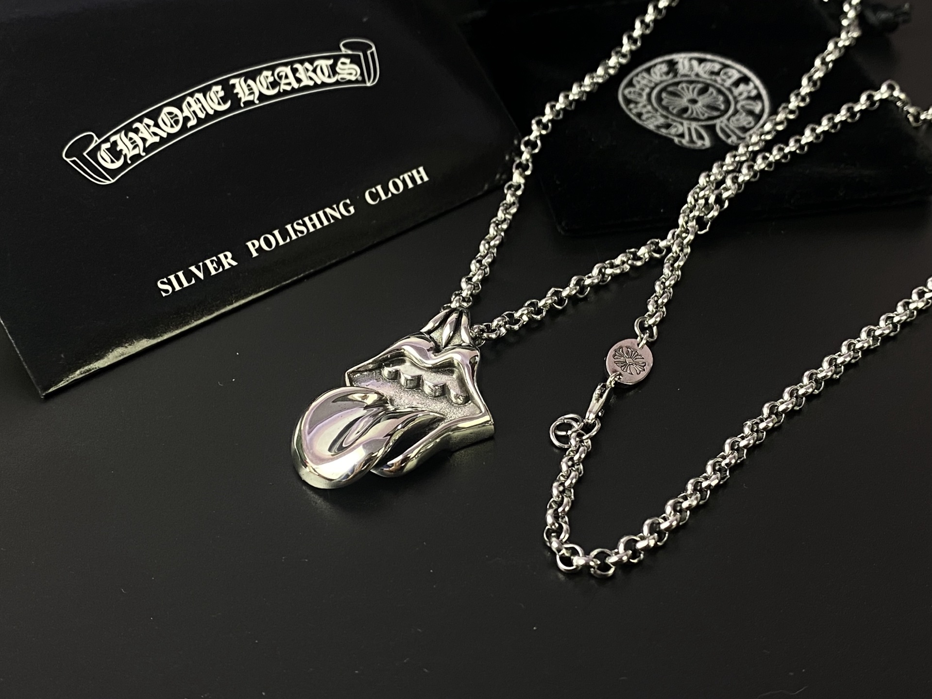 Chrome Hearts 9Chrome He@rts 克罗心滚石舌头项链 ～世界 潮牌～ 大舌头项链 工艺细腻 欧美