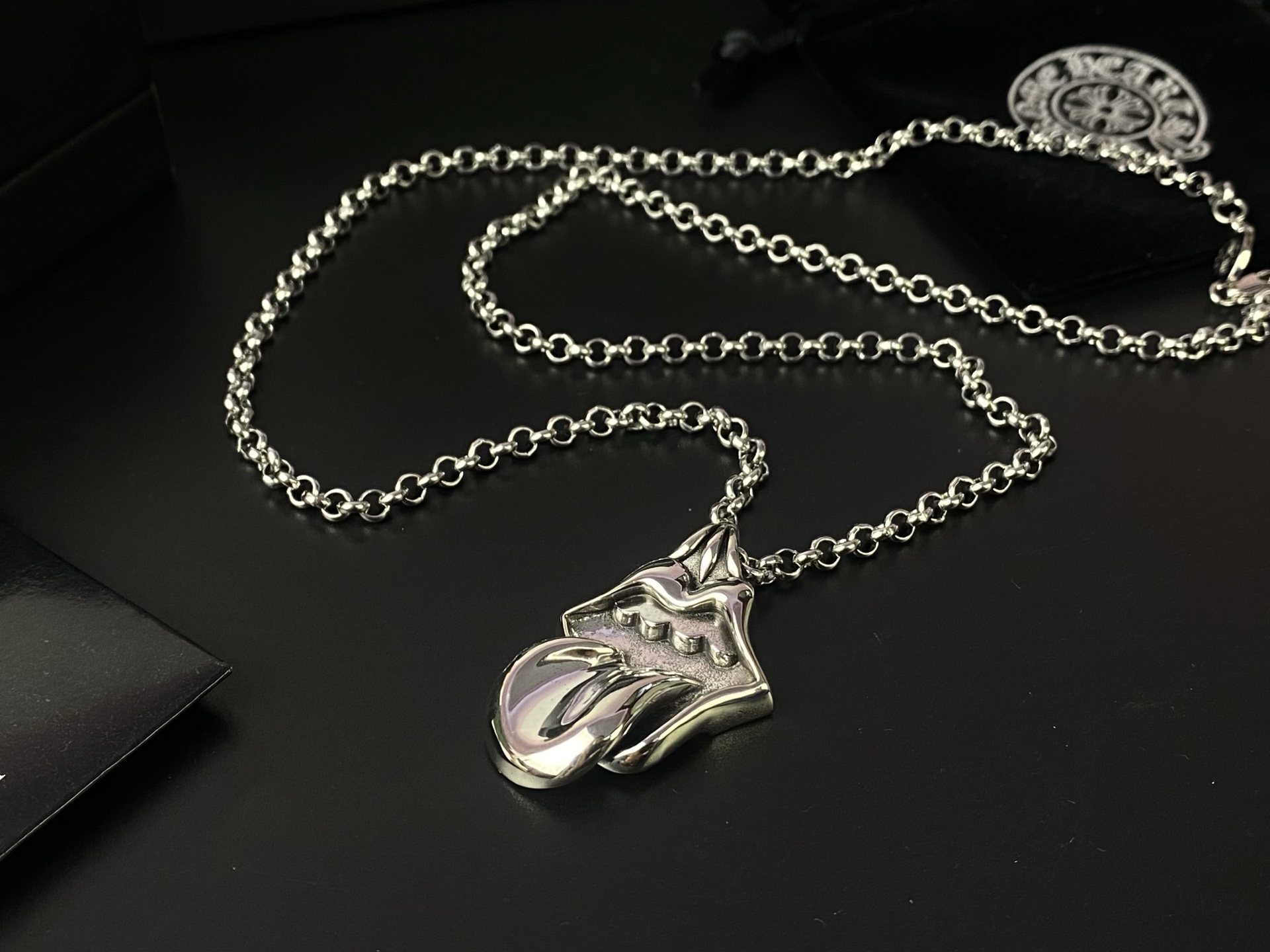 Chrome Hearts 9Chrome He@rts 克罗心滚石舌头项链 ～世界 潮牌～ 大舌头项链 工艺细腻 欧美