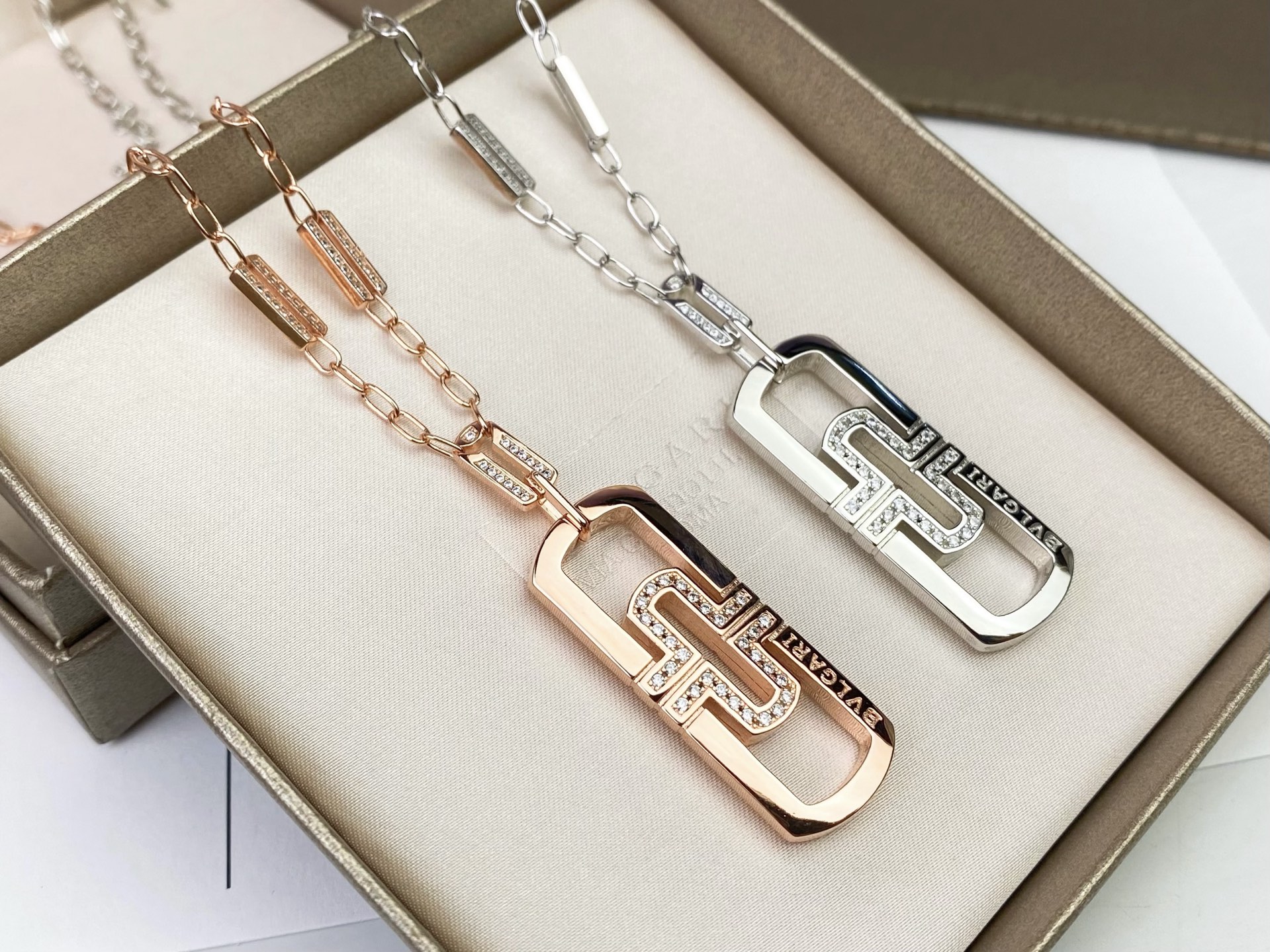 Bvlgari BVLGARI 宝格丽回形项链