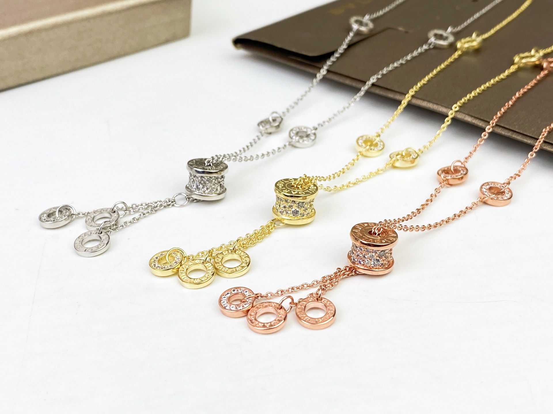 Bvlgari BVLGARI 镶钻流苏项链 高端工艺