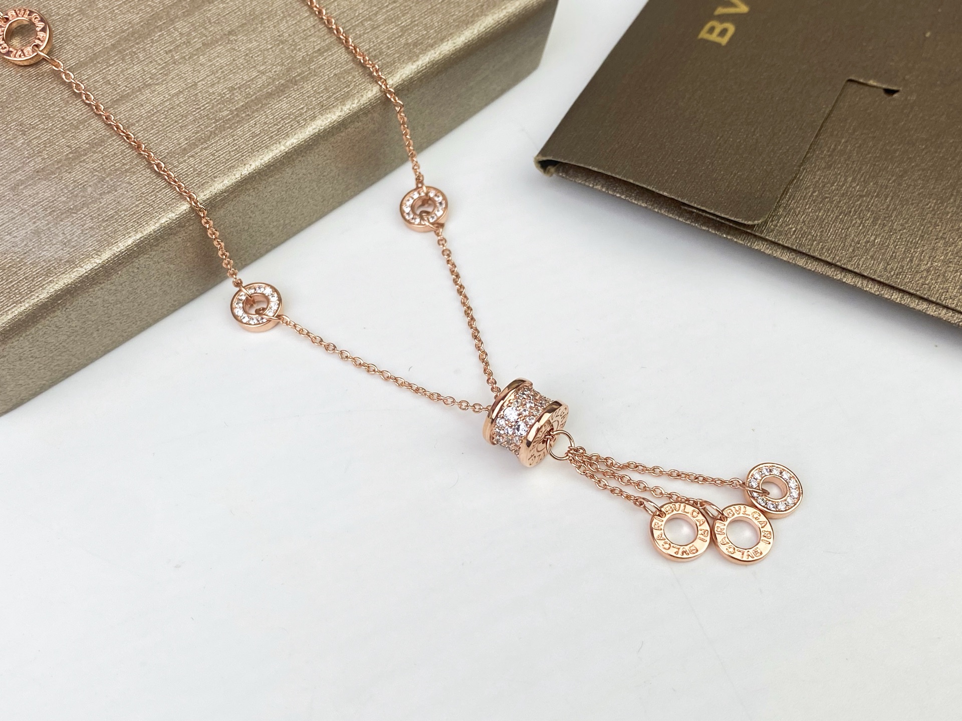 Bvlgari BVLGARI 镶钻流苏项链 高端工艺