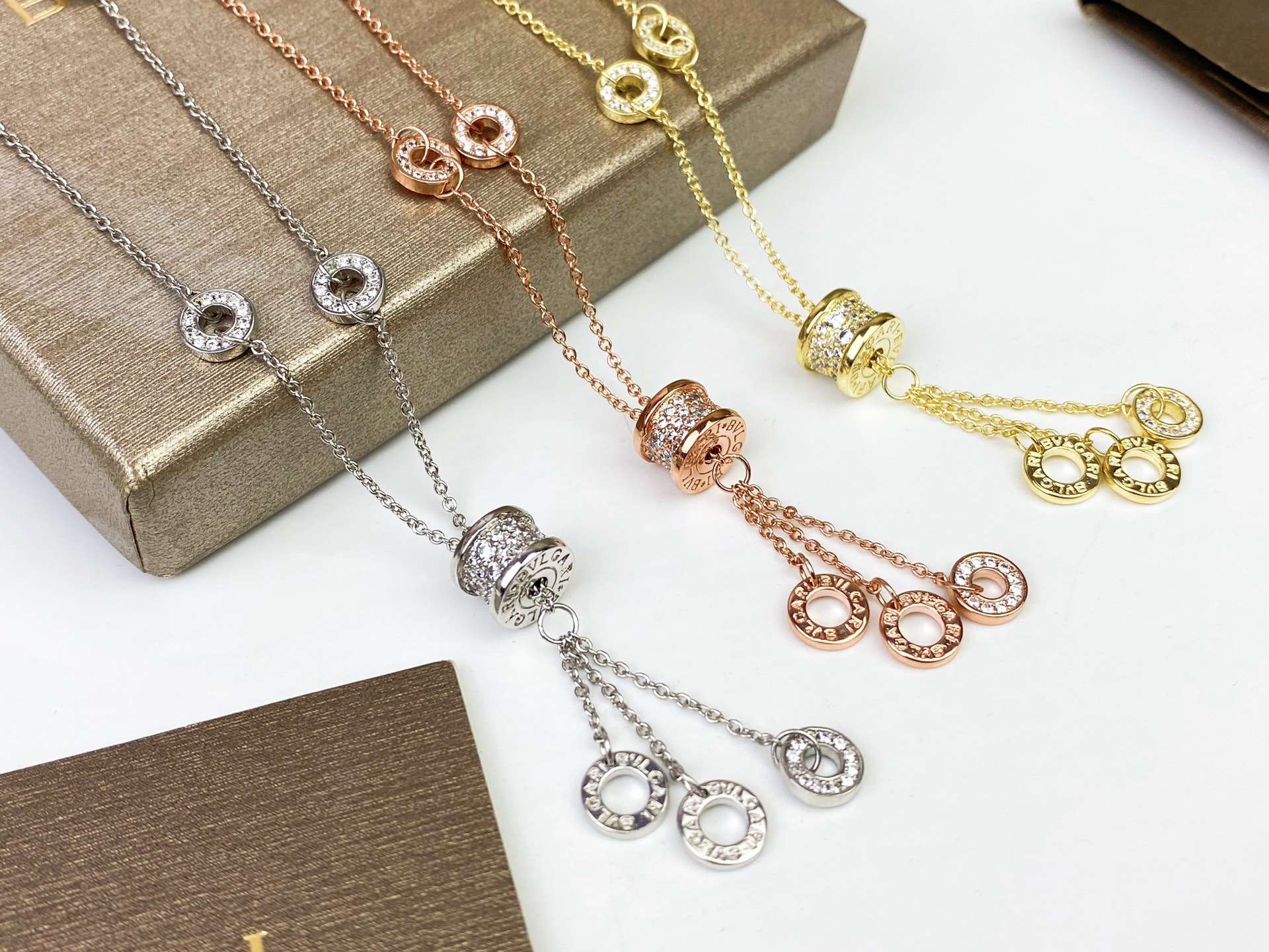 Bvlgari BVLGARI 镶钻流苏项链 高端工艺