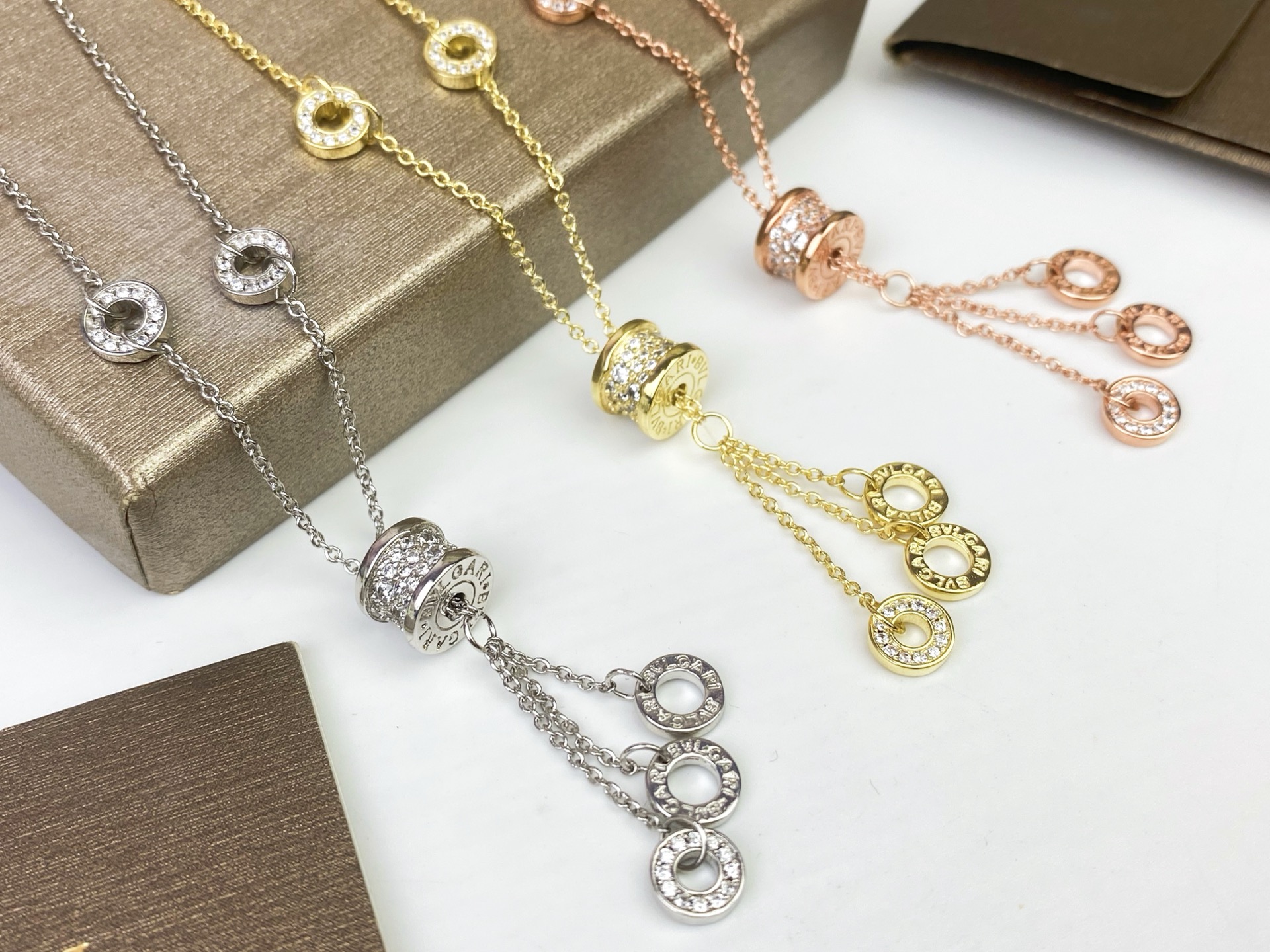 Bvlgari BVLGARI 镶钻流苏项链 高端工艺