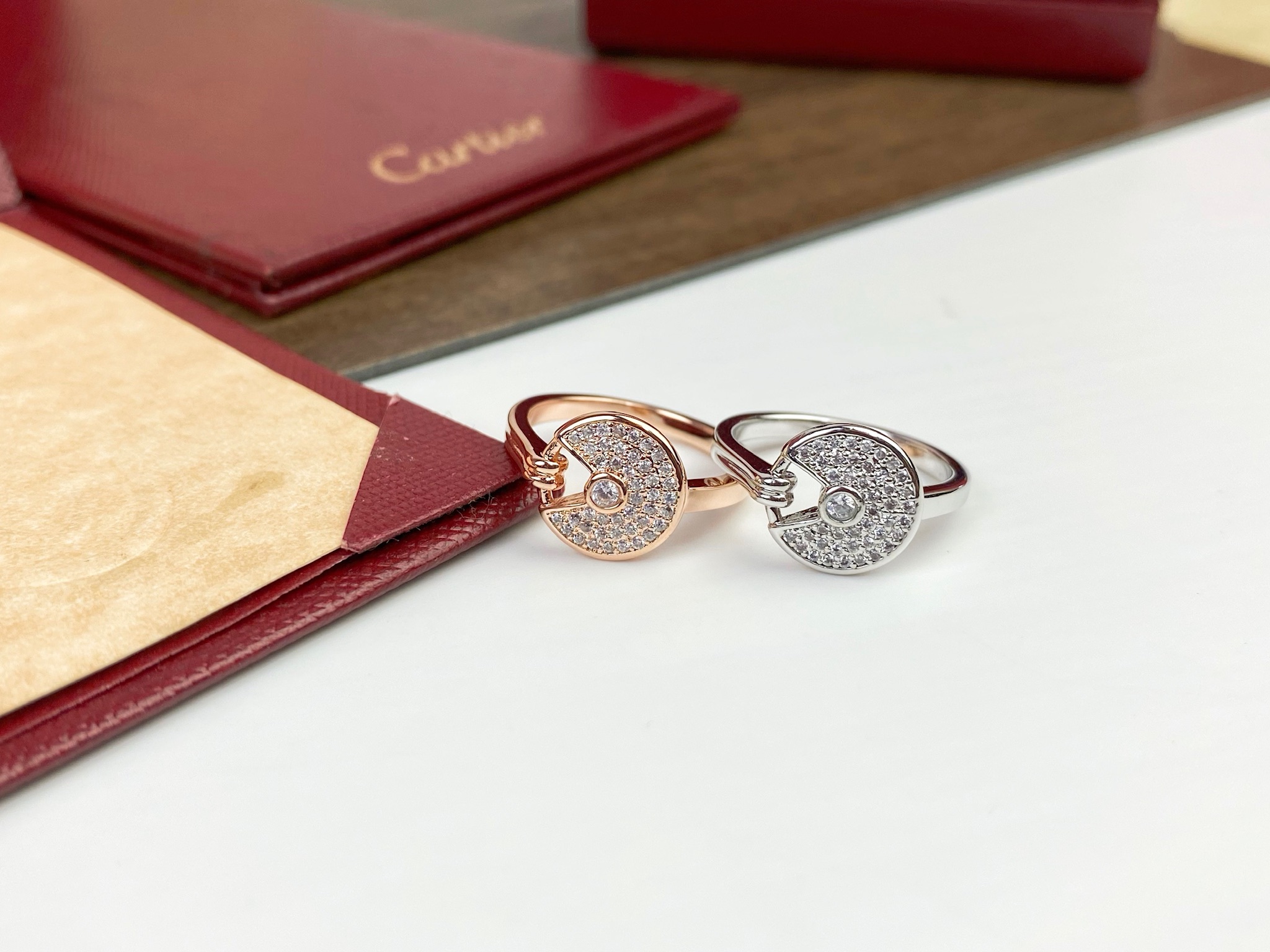 Cartier 卡地亚Cartier护身符满钻戒指 亚金厚金电镀18k材质 戒指678码