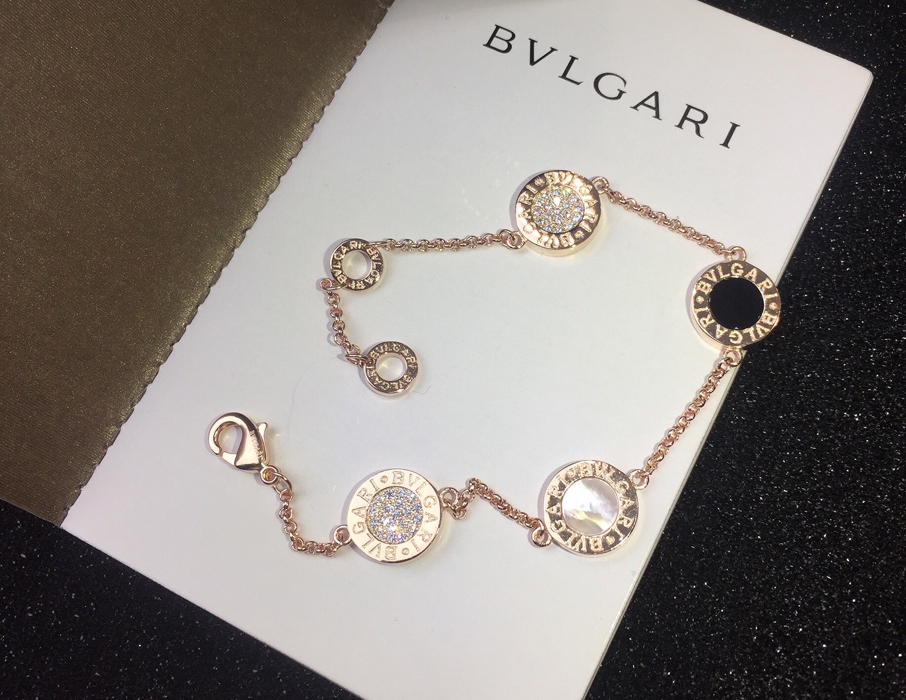 Bvlgari BVLGARI 宝格丽 四圆牌手链