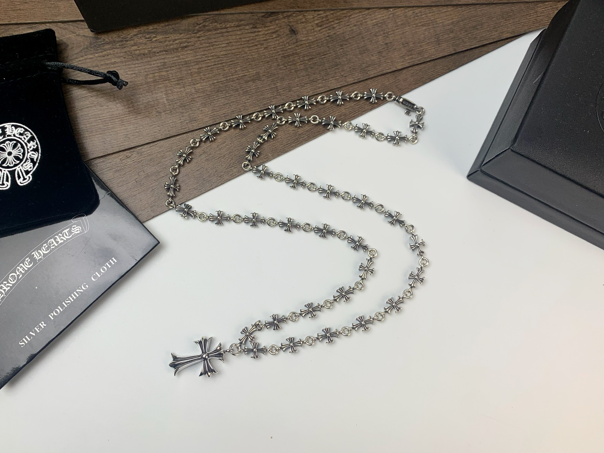 Chrome Hearts 𝕮𝖍𝖗𝖔𝖒𝖊 𝕳𝖊𝖆𝖗𝖙𝖘