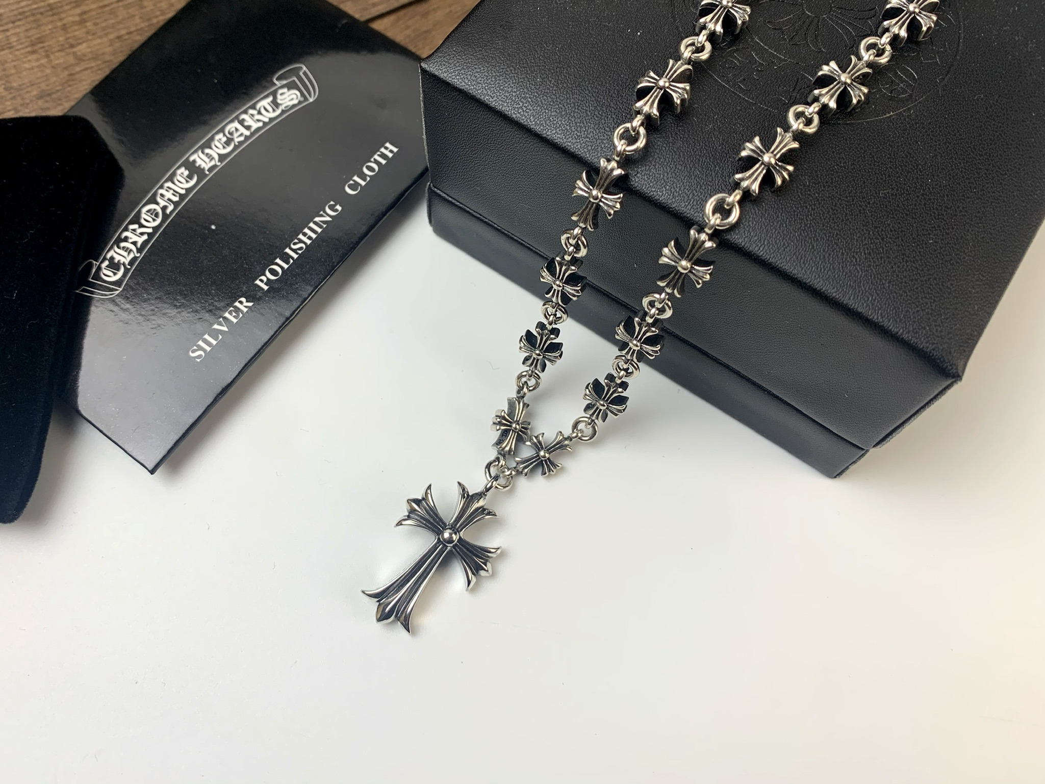 Chrome Hearts 𝕮𝖍𝖗𝖔𝖒𝖊 𝕳𝖊𝖆𝖗𝖙𝖘
