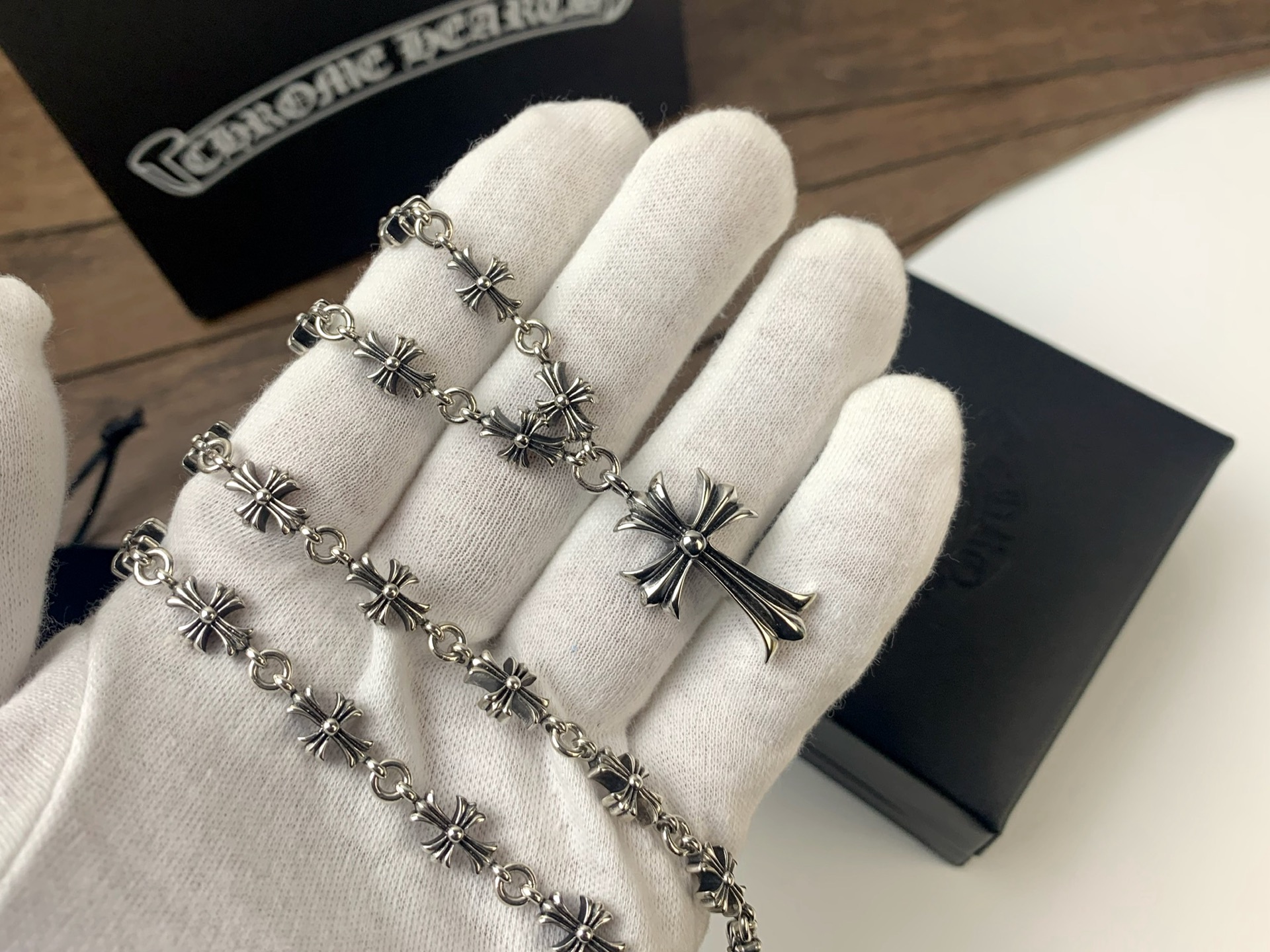 Chrome Hearts 𝕮𝖍𝖗𝖔𝖒𝖊 𝕳𝖊𝖆𝖗𝖙𝖘