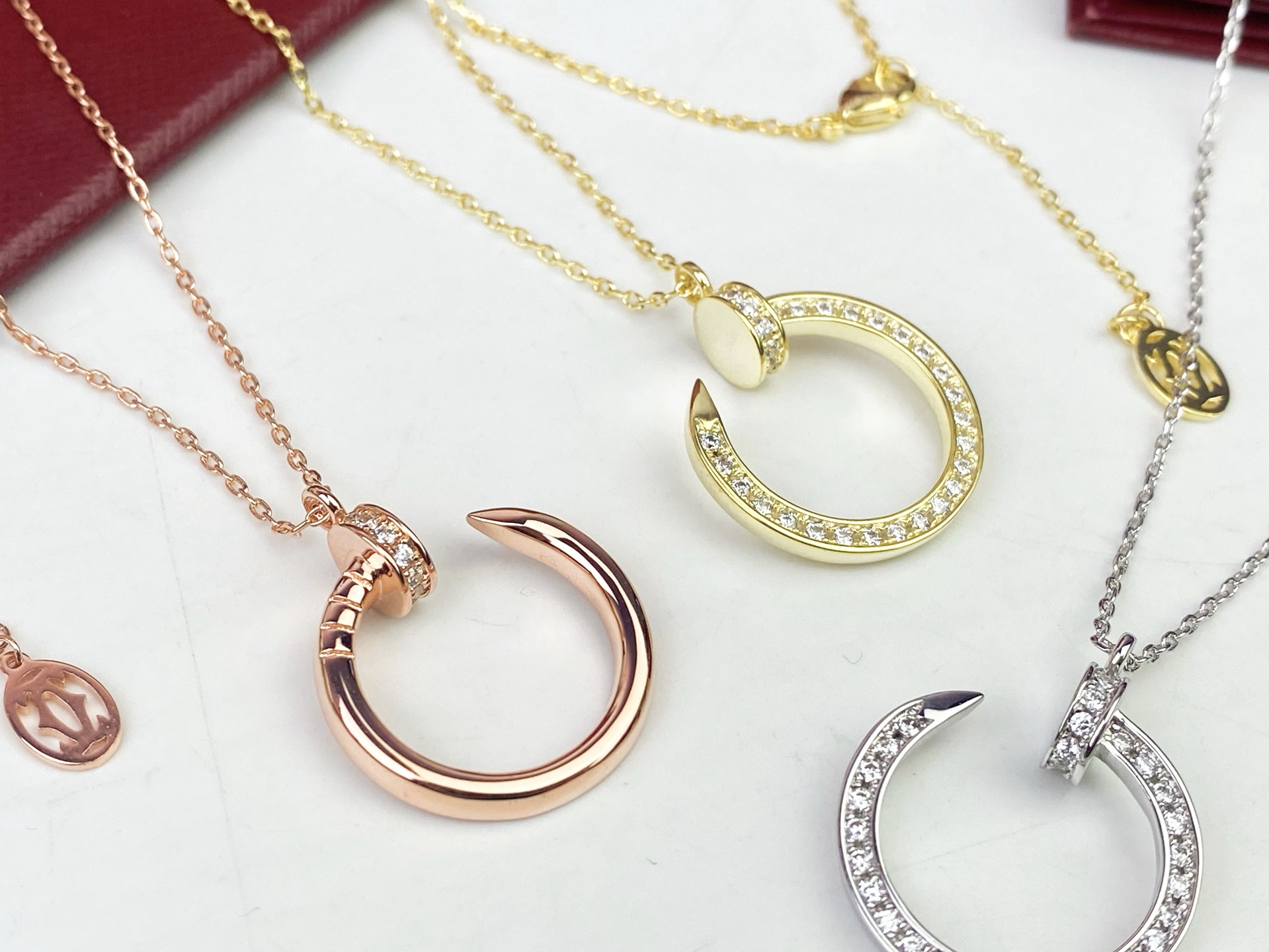 Cartier Cartier 卡地亚 满钻钉子项链 一致 精选亚金材质电镀18k厚金 超美 玫瑰金 白金 金色