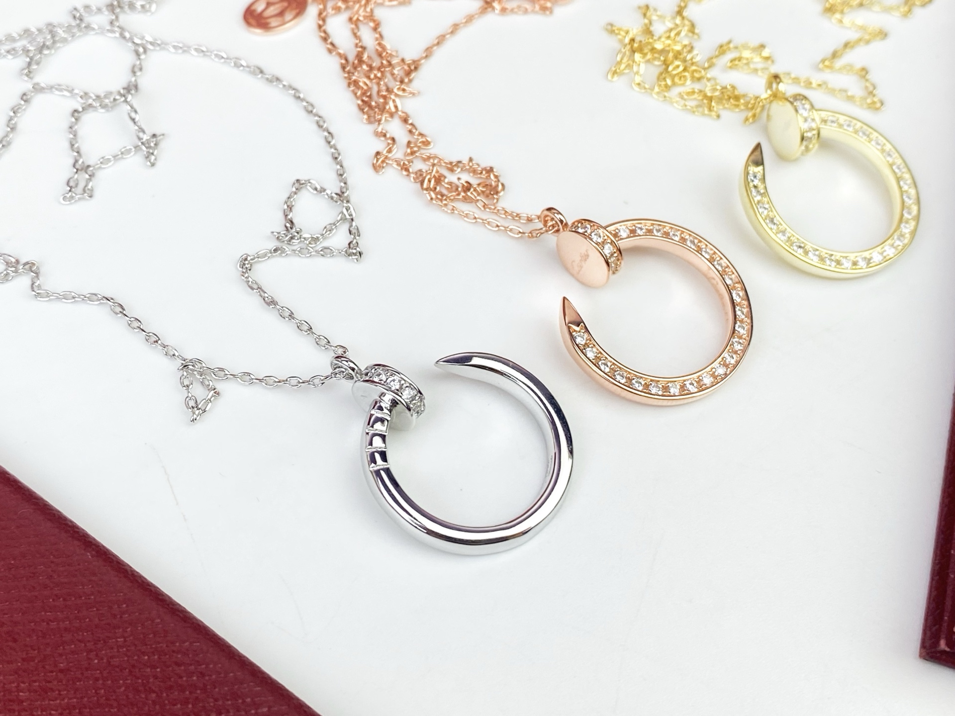 Cartier Cartier 卡地亚 满钻钉子项链 一致 精选亚金材质电镀18k厚金 超美 玫瑰金 白金 金色