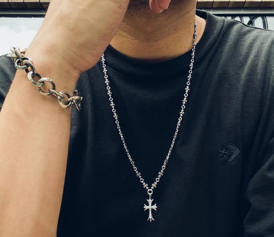 Chrome Hearts 𝕮𝖍𝖗𝖔𝖒𝖊 𝕳𝖊𝖆𝖗𝖙𝖘