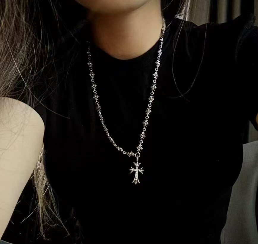 Chrome Hearts 𝕮𝖍𝖗𝖔𝖒𝖊 𝕳𝖊𝖆𝖗𝖙𝖘
