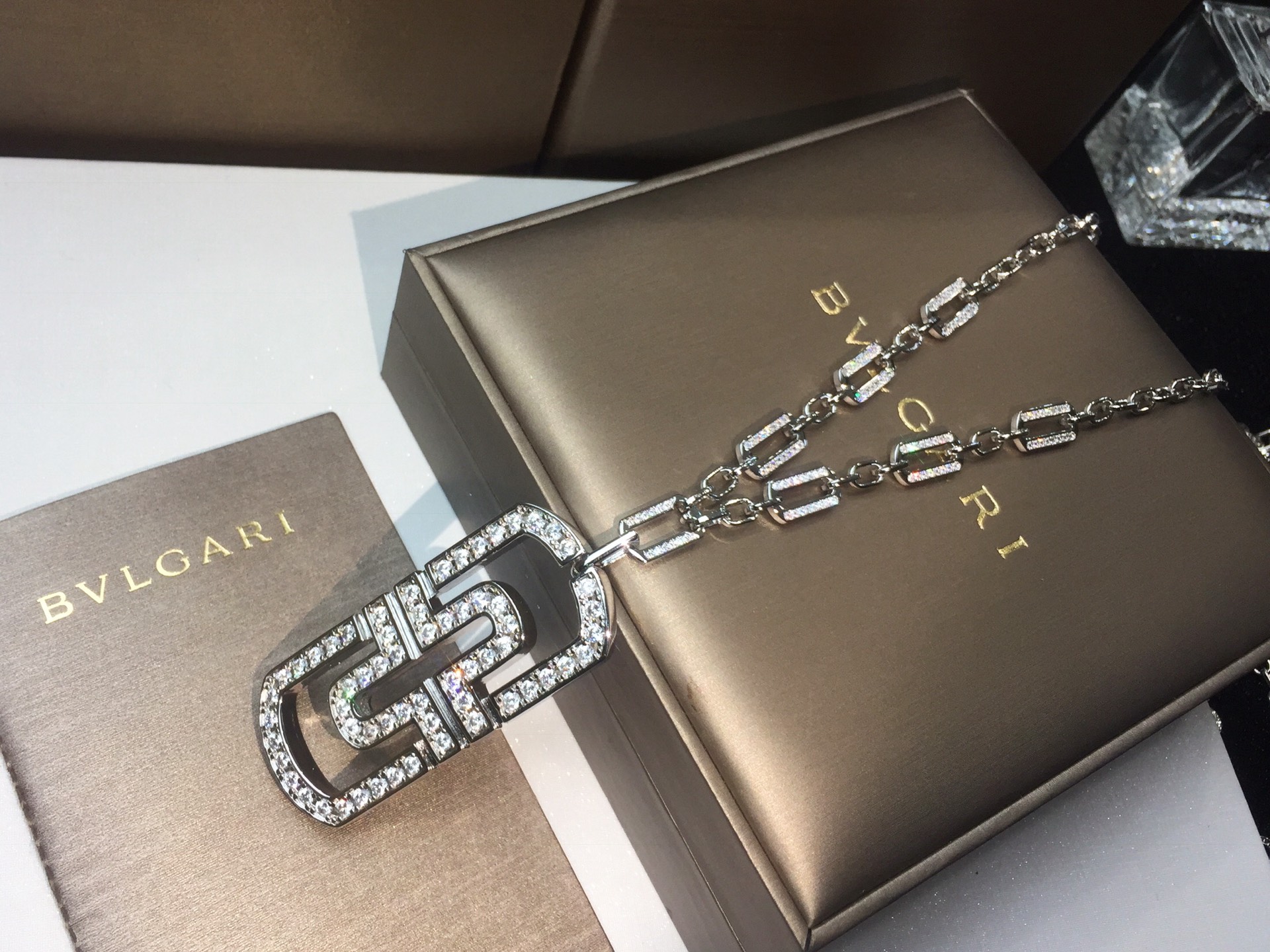 Bvlgari ～BVLGARI宝格丽Parentesi回形项链