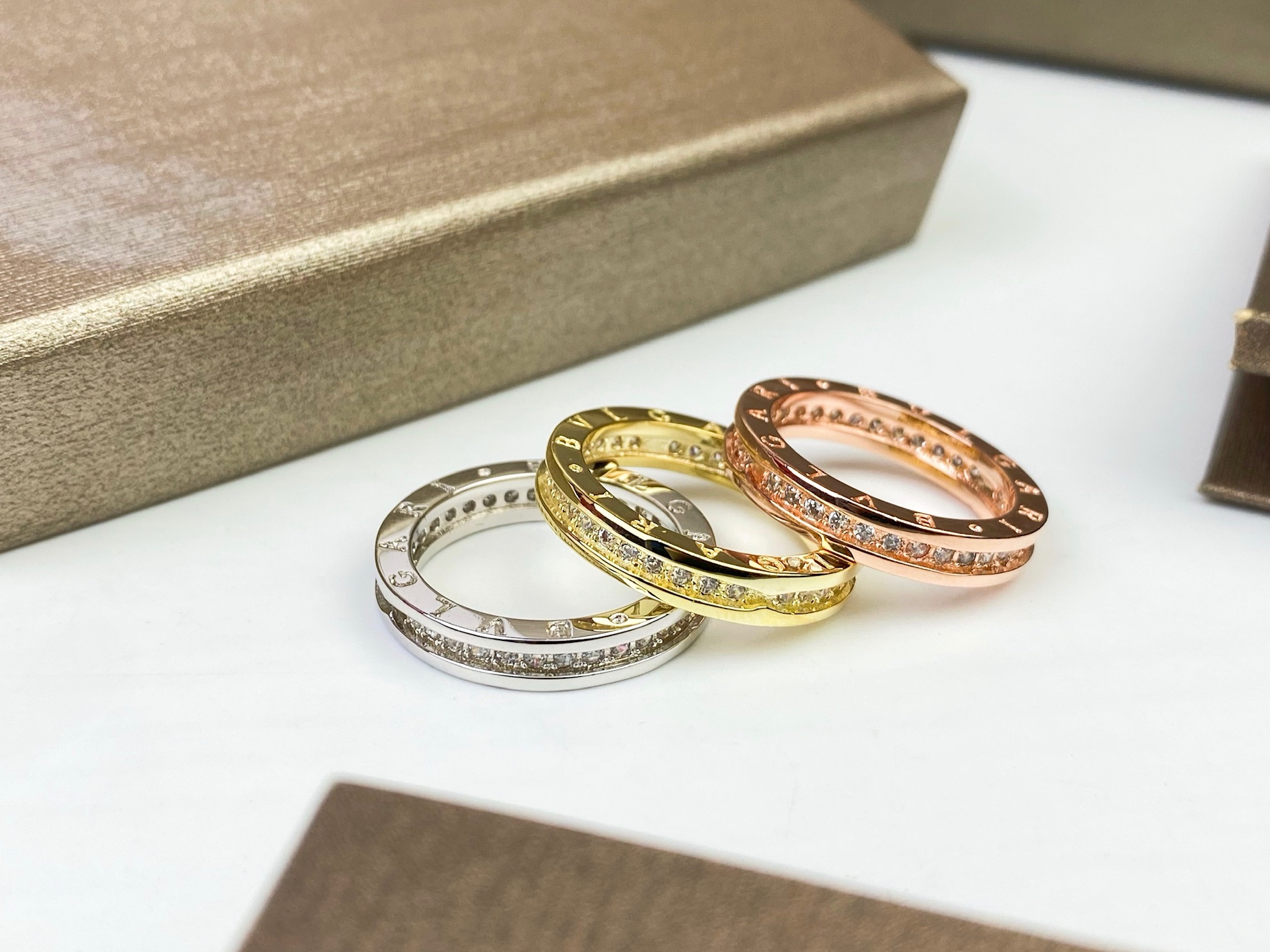 Bvlgari BVLGARI宝格丽B ZERO1