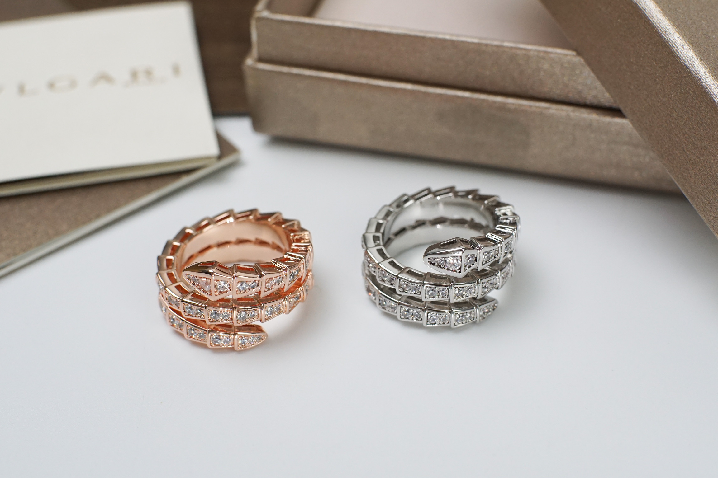 Bvlgari BVLGARI宝格丽双圈满钻蛇形戒指