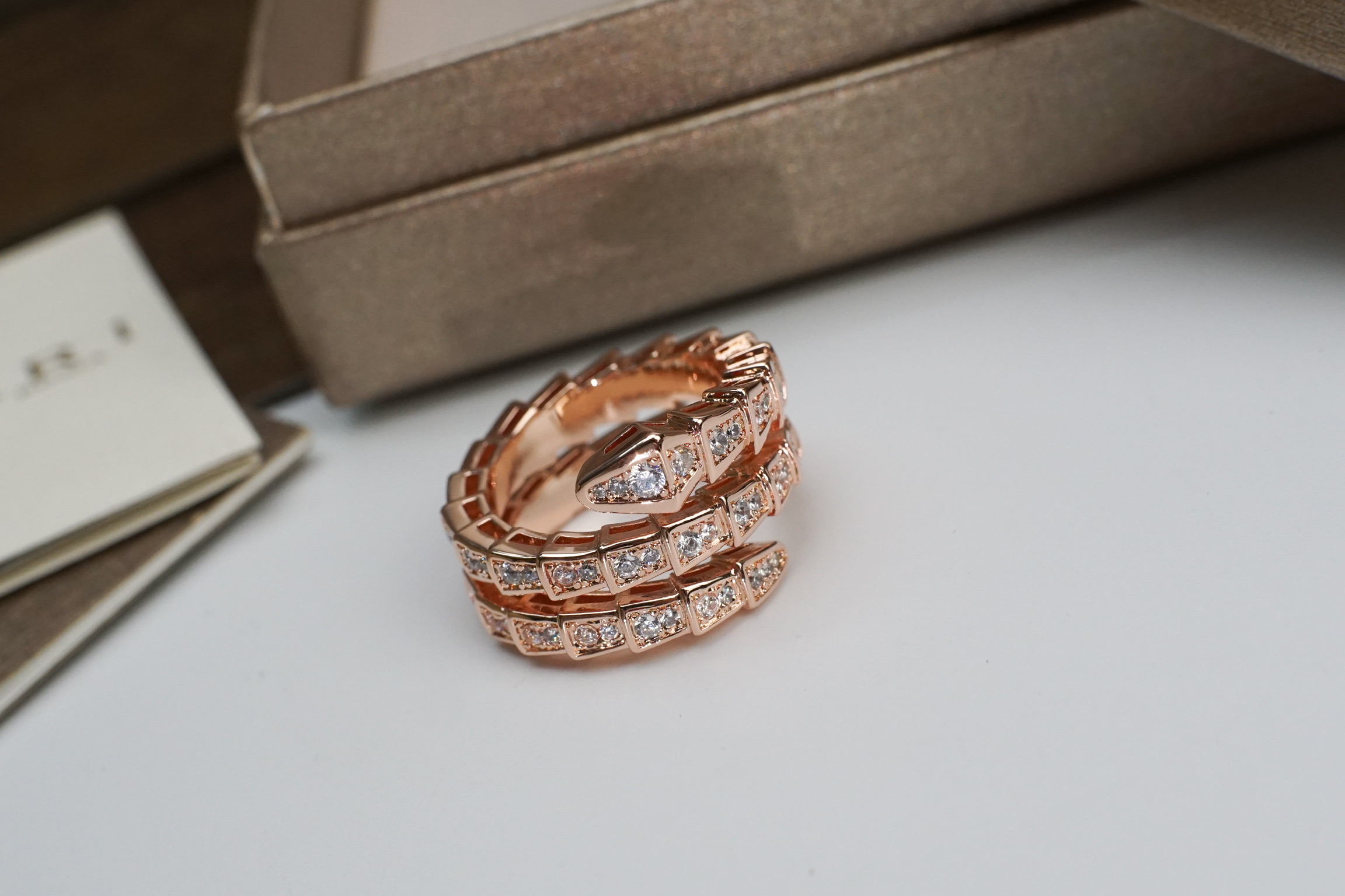 Bvlgari BVLGARI宝格丽双圈满钻蛇形戒指