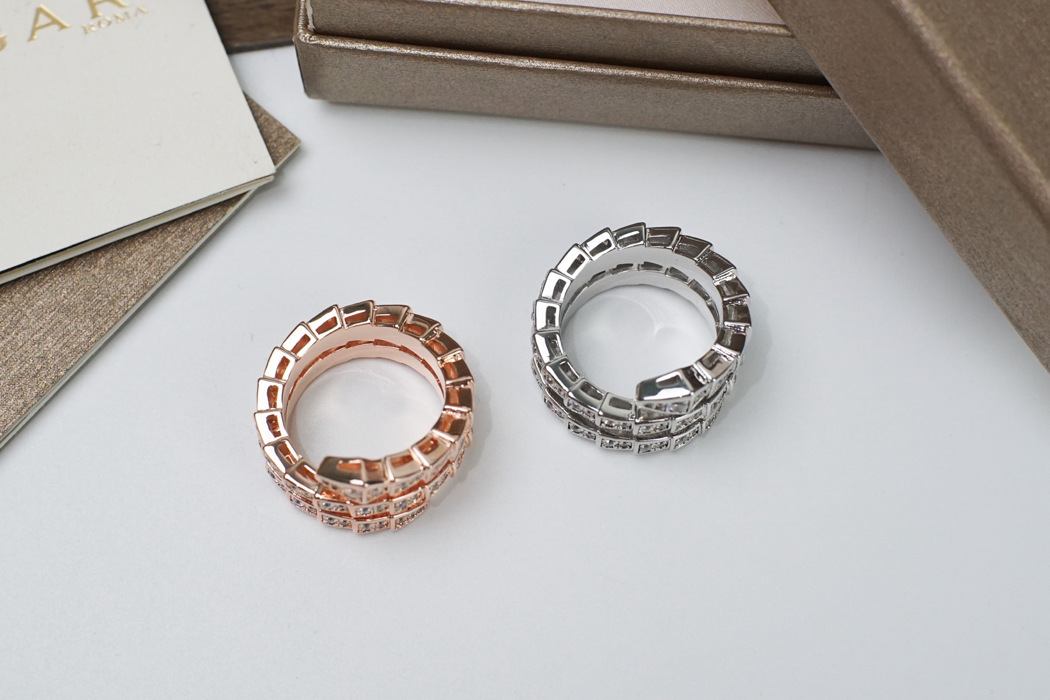 Bvlgari BVLGARI宝格丽双圈满钻蛇形戒指