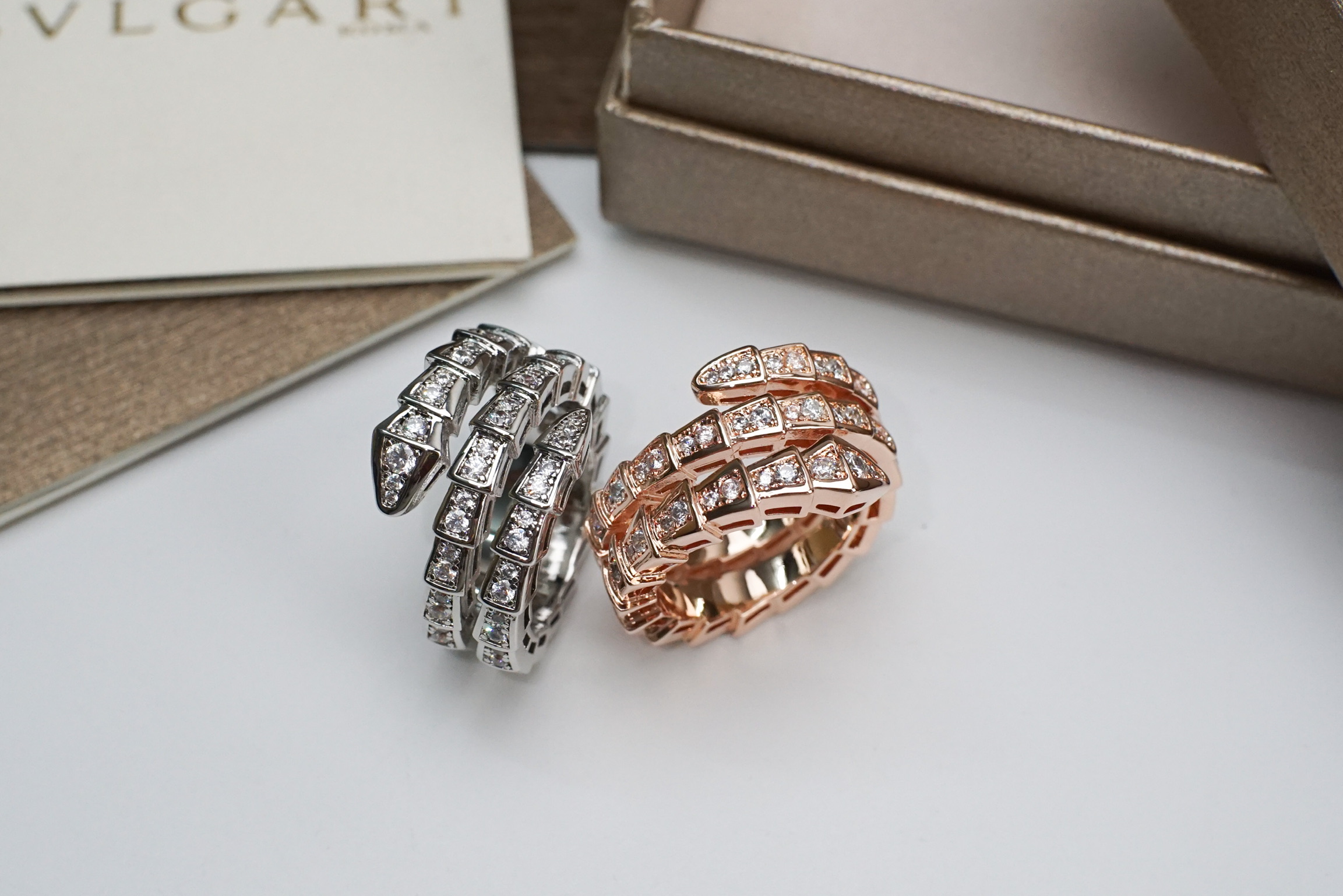 Bvlgari BVLGARI宝格丽双圈满钻蛇形戒指
