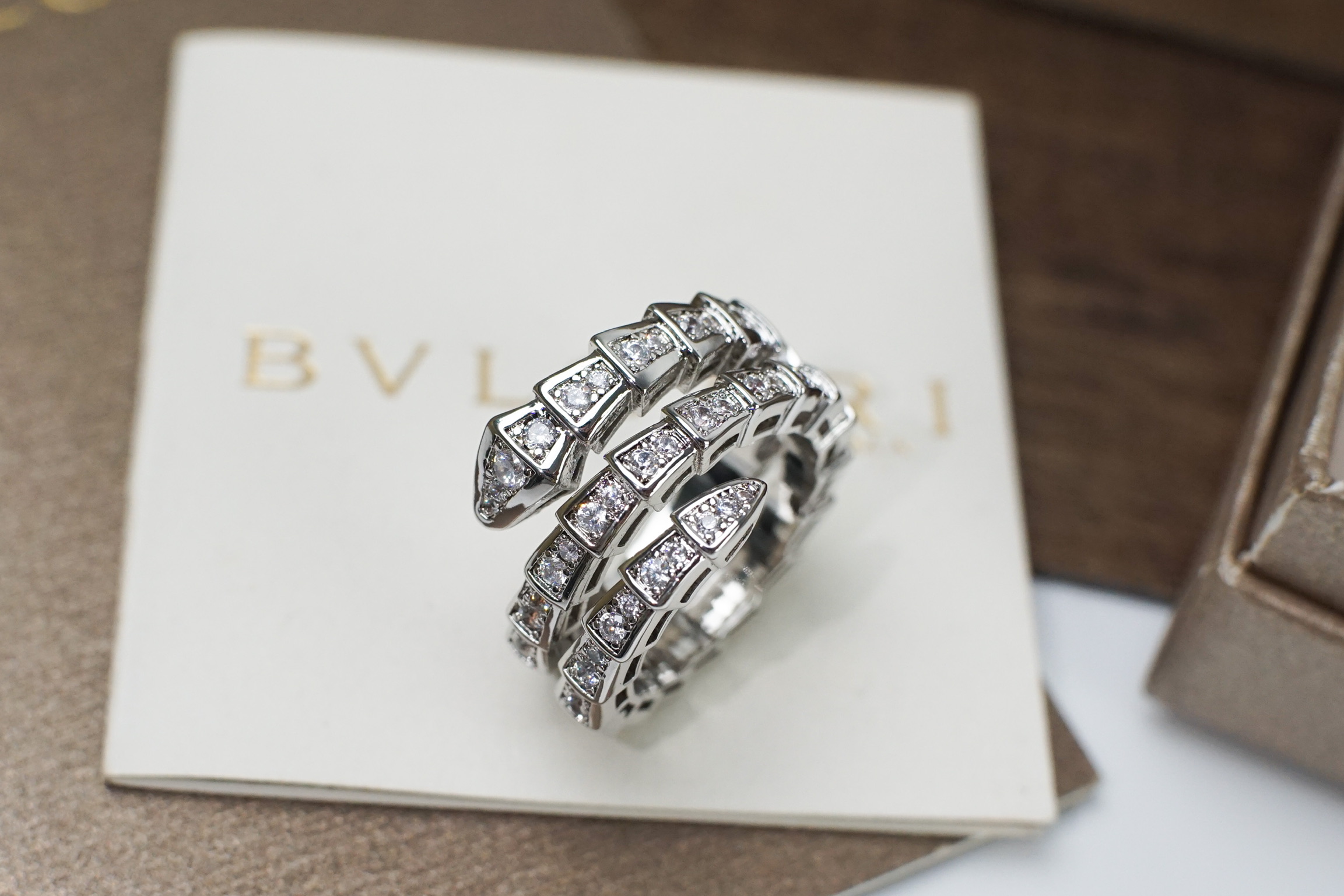 Bvlgari BVLGARI宝格丽双圈满钻蛇形戒指