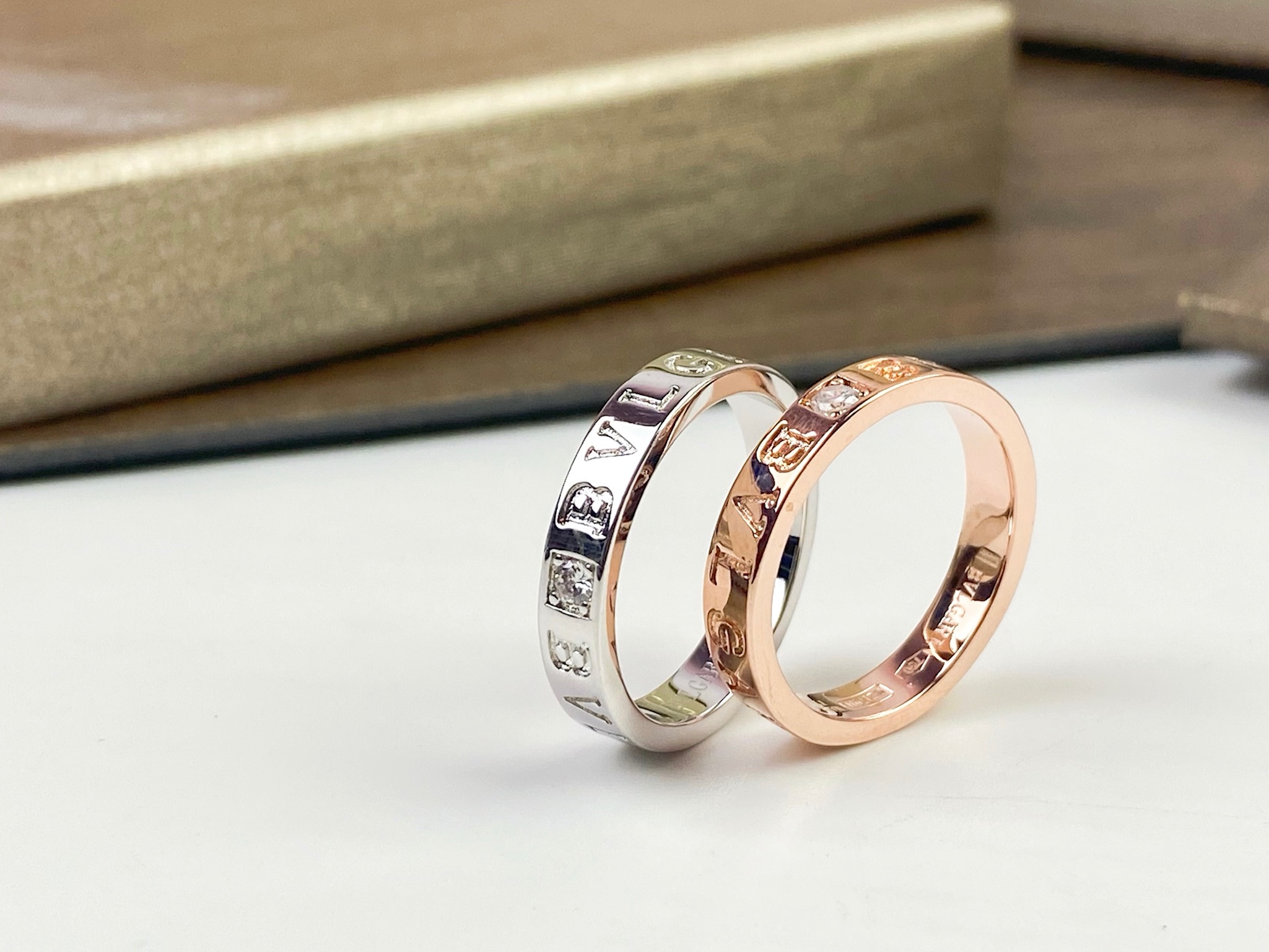 Bvlgari BVLGARI宝格丽 LOGO字母一钻戒指