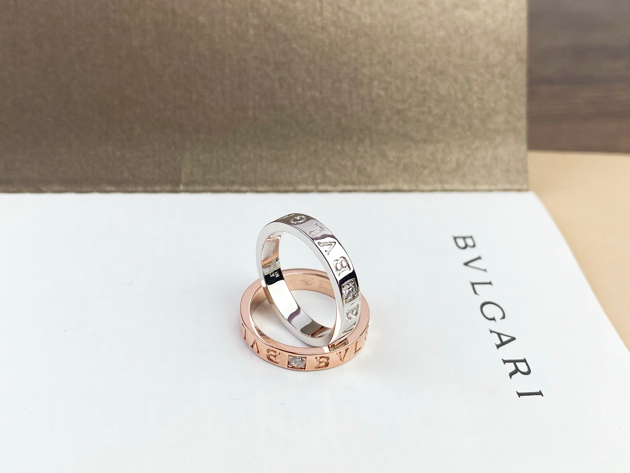 Bvlgari BVLGARI宝格丽 LOGO字母一钻戒指
