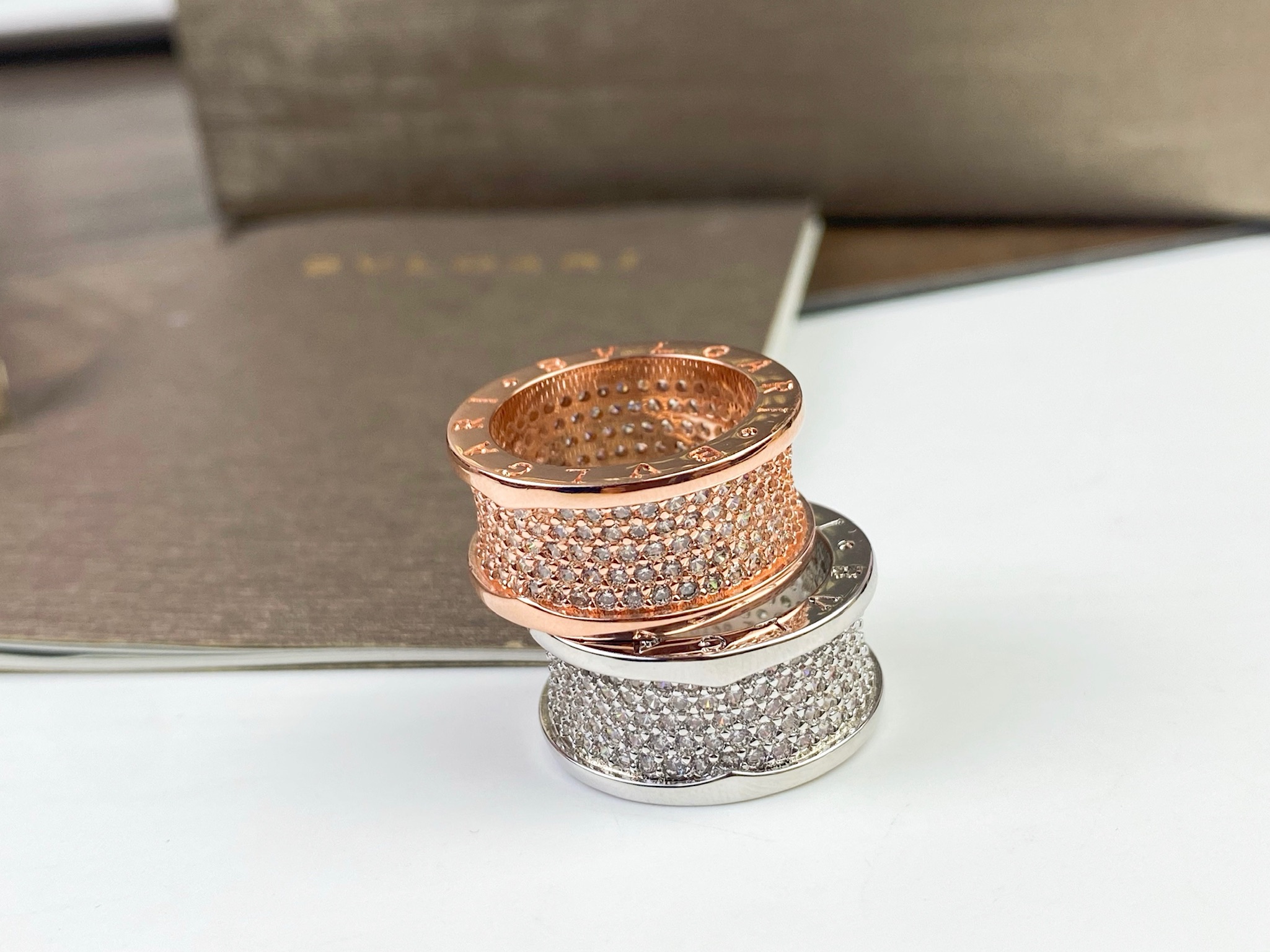 Bvlgari BVLGARI宝格丽小蛮腰满钻戒指