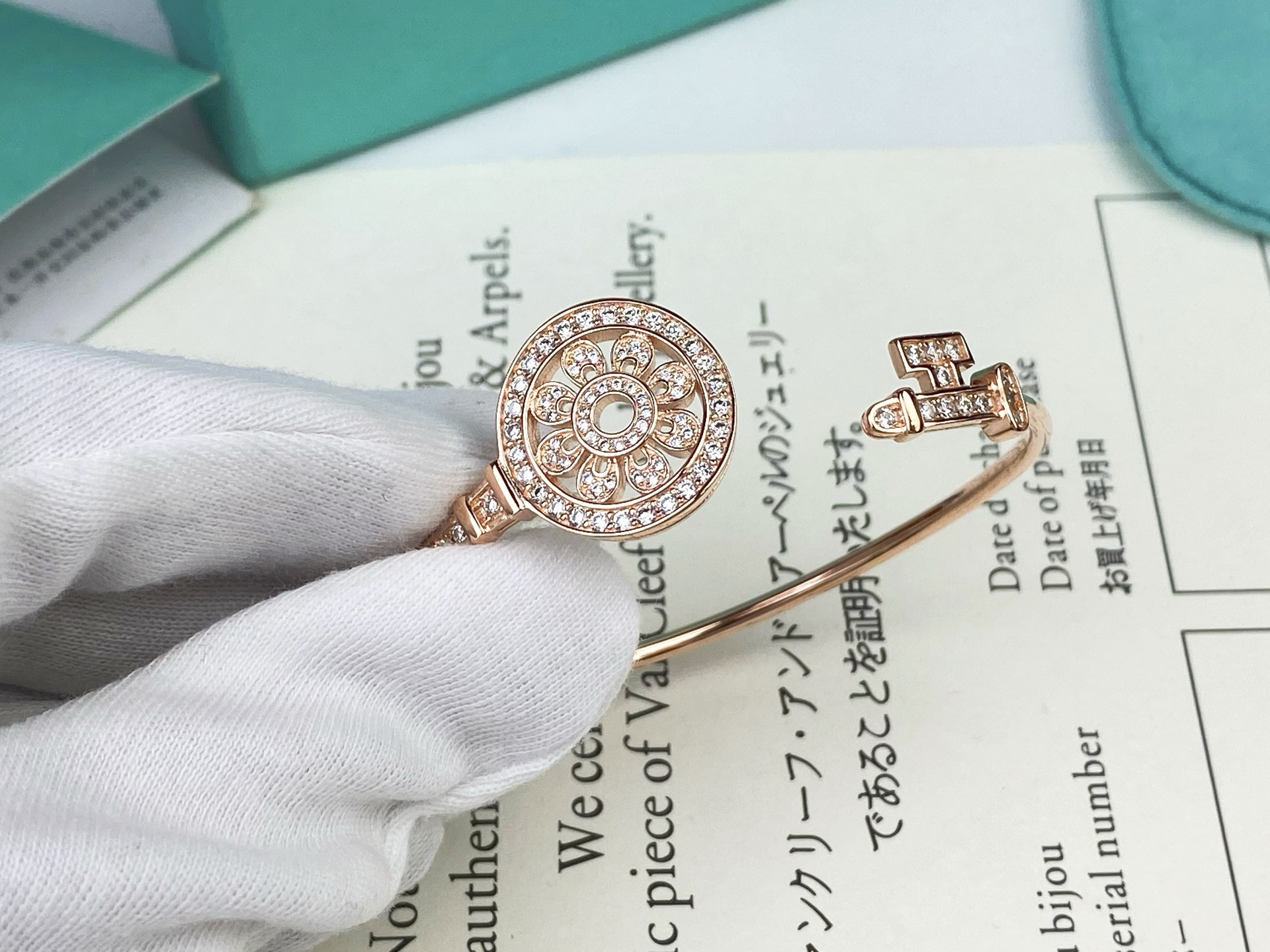 Tiffany & Co. Tiffany&Co.弹力钥匙手镯 Keys 太阳花 让手镯一直保持原有形态～戴上美美哒