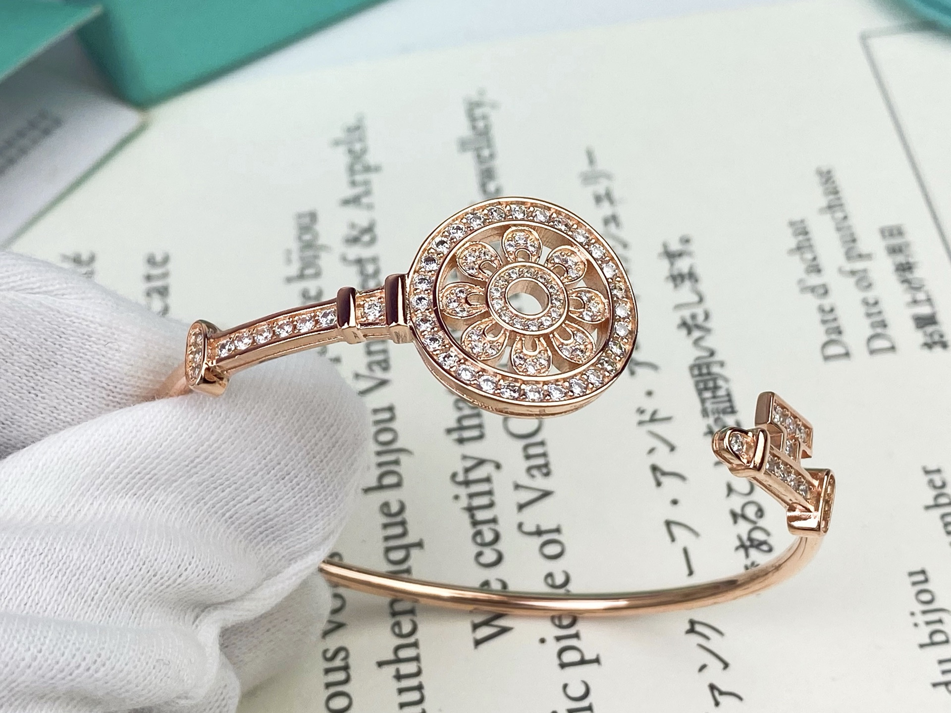 Tiffany & Co. Tiffany&Co.弹力钥匙手镯 Keys 太阳花 让手镯一直保持原有形态～戴上美美哒