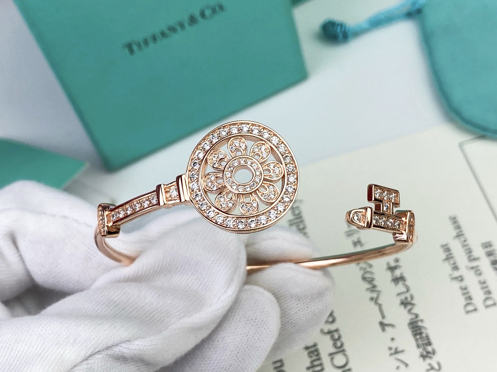 Tiffany & Co. Tiffany&Co.弹力钥匙手镯 Keys 太阳花 让手镯一直保持原有形态～戴上美美哒