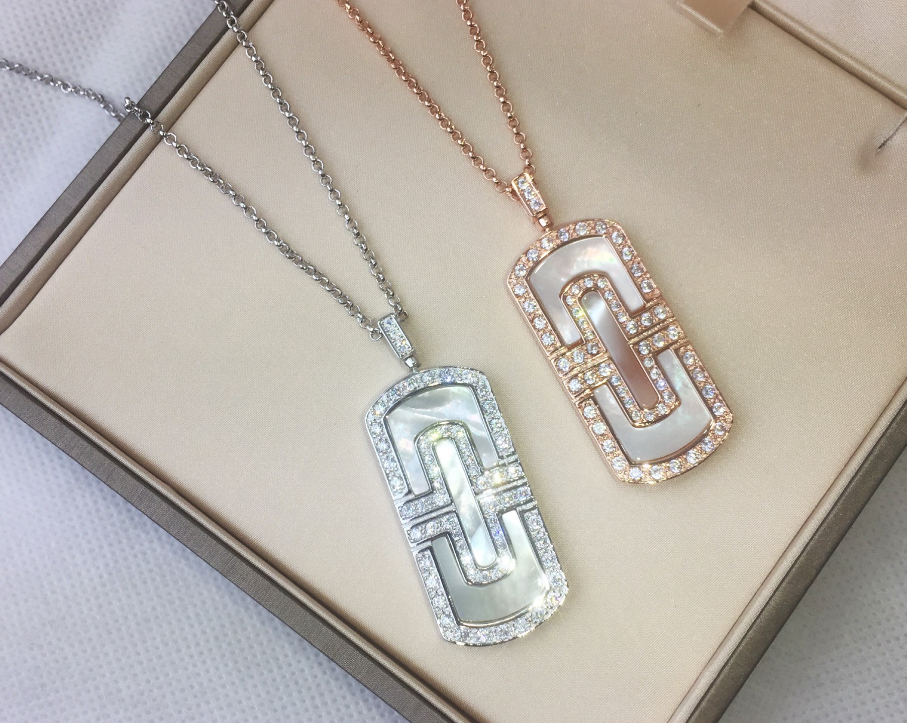 Bvlgari BVLGARI宝格丽回形贝壳情侣项链