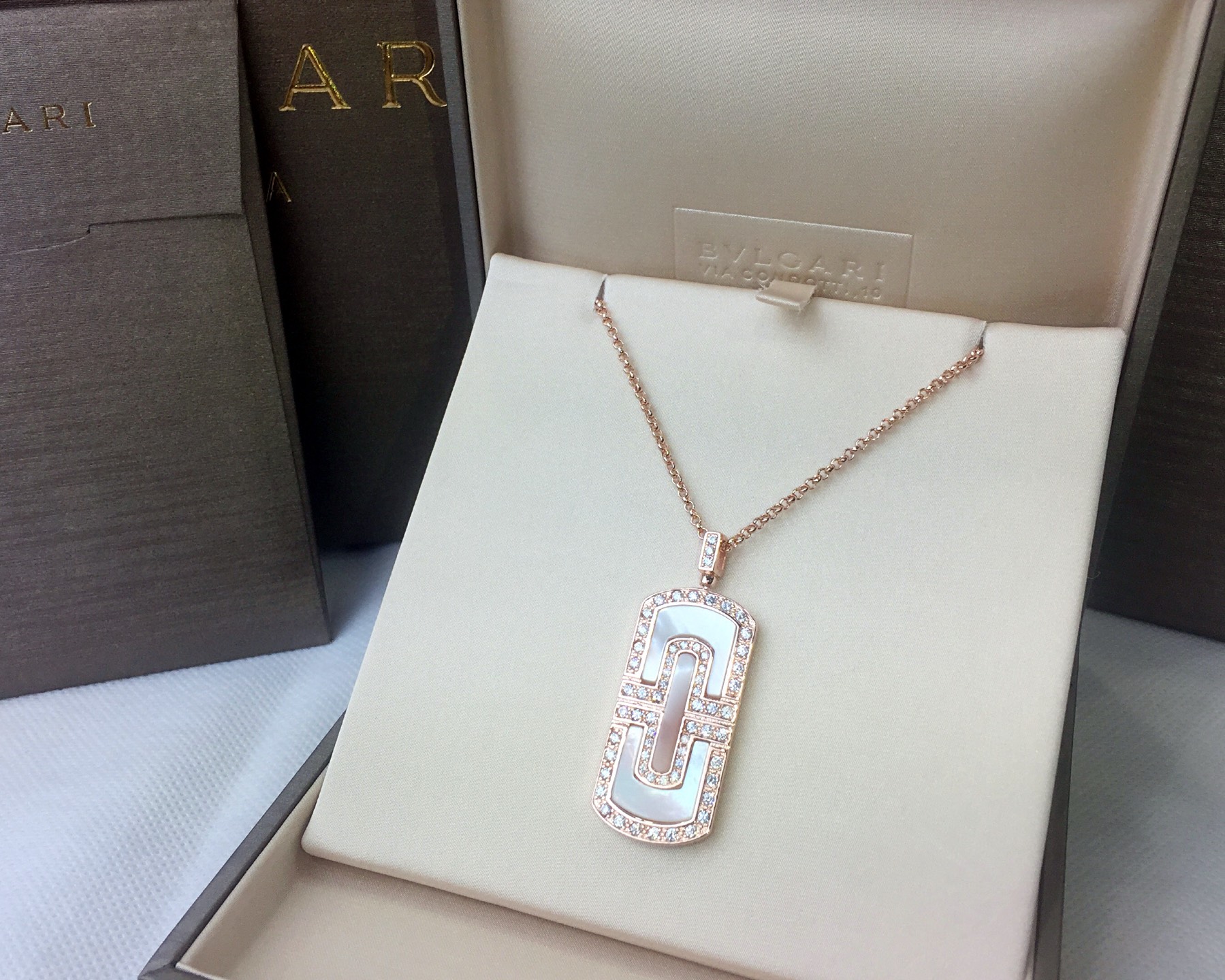 Bvlgari BVLGARI宝格丽回形贝壳情侣项链