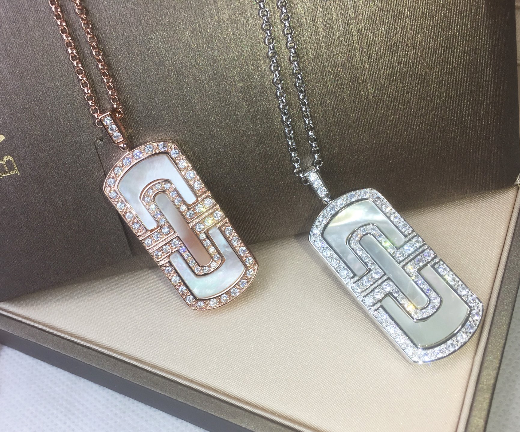Bvlgari BVLGARI宝格丽回形贝壳情侣项链