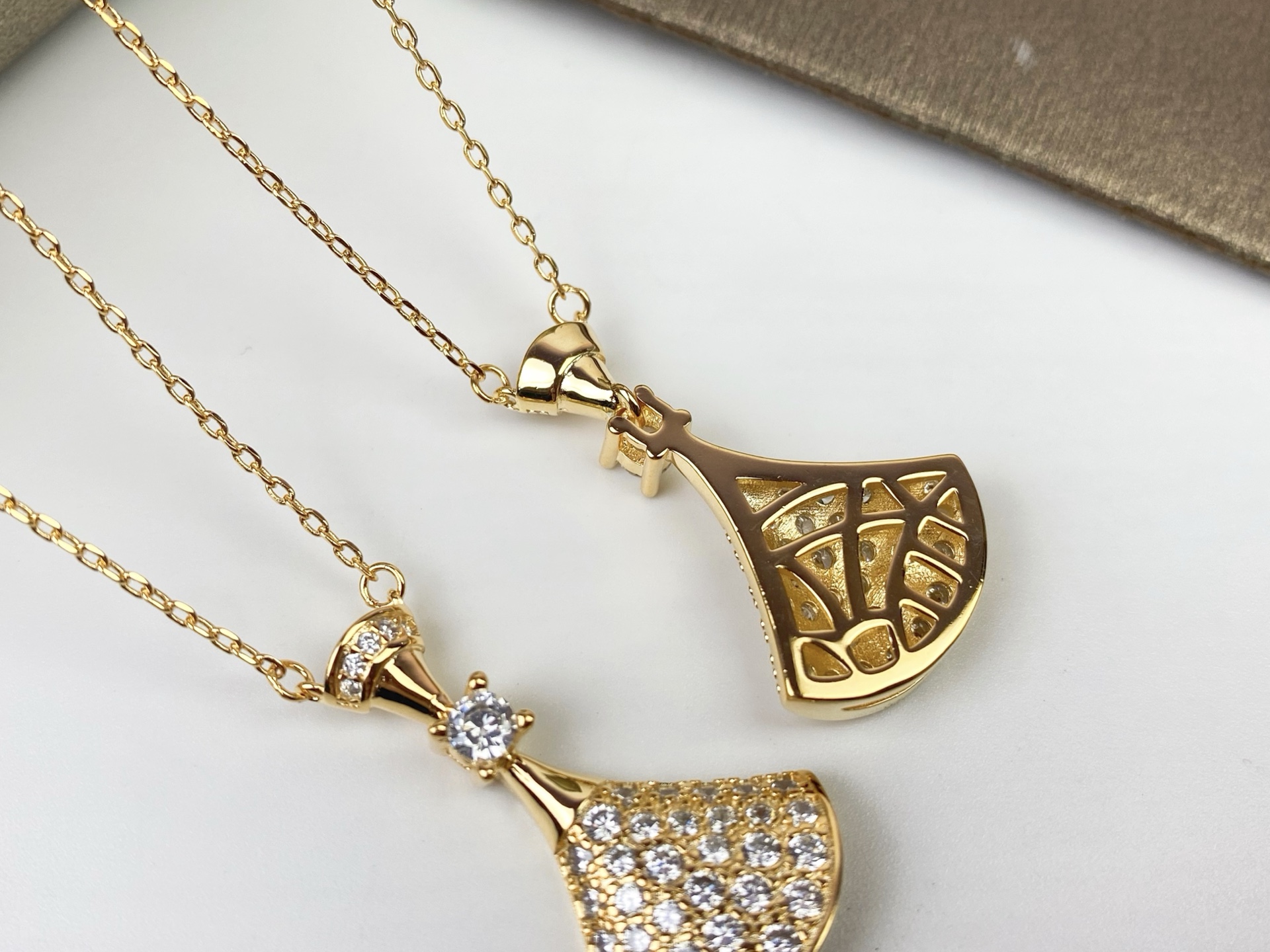 Bvlgari BVLGARI 宝格丽满钻diva