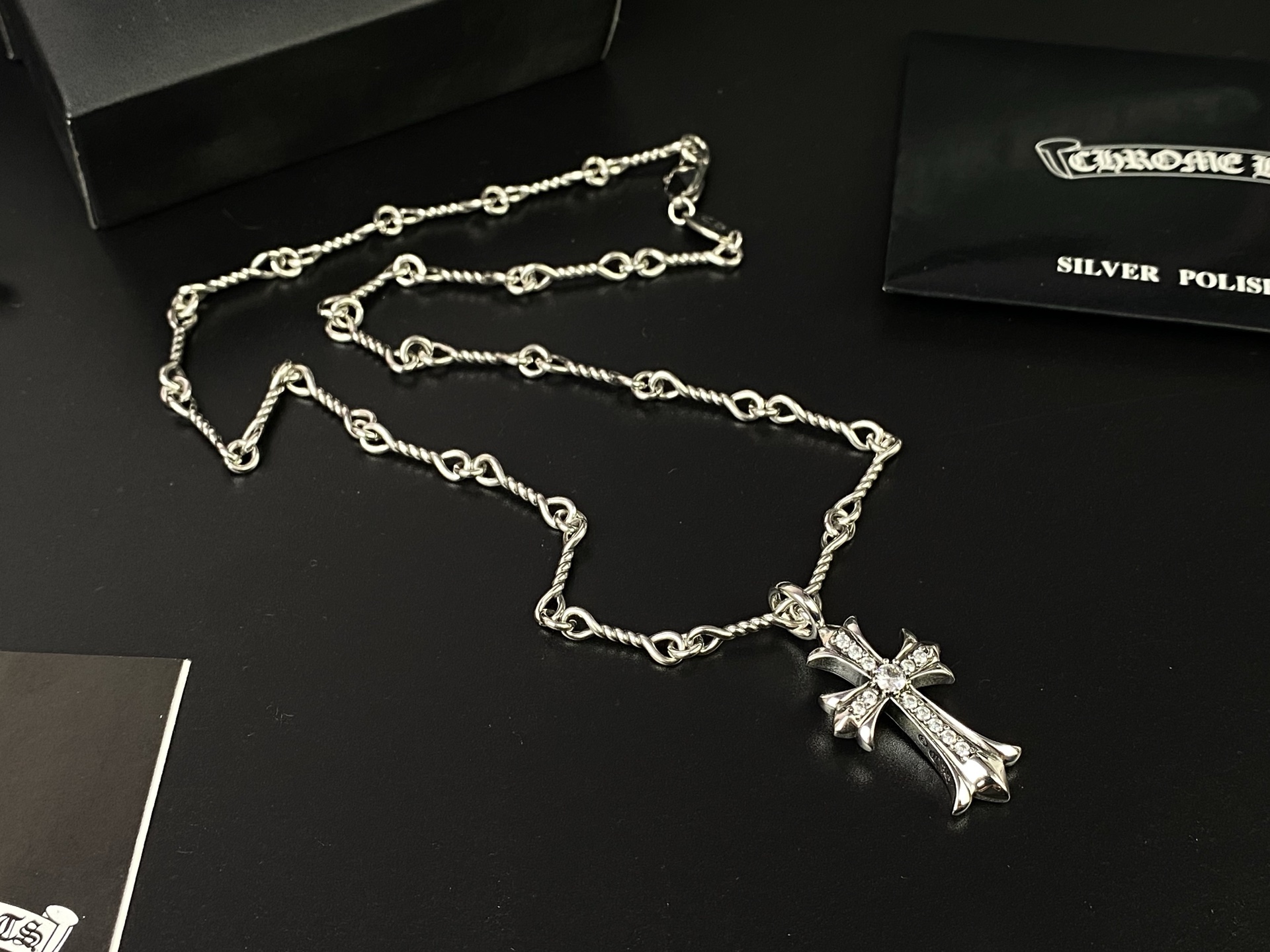 Chrome Hearts Chrome hearts 克罗心带钻十字架项链