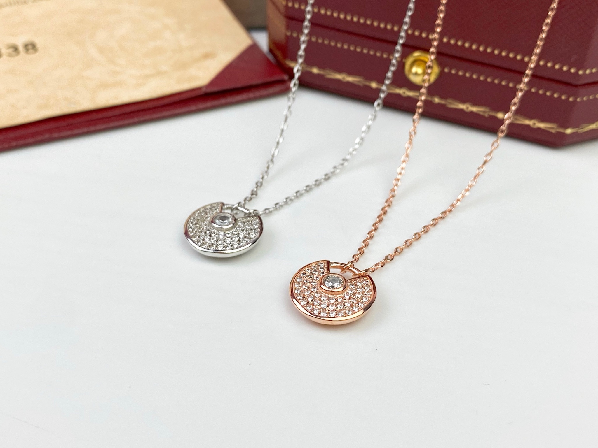 Cartier 卡地亚Cartier护身符满钻项链 亚金厚金电镀18k材质