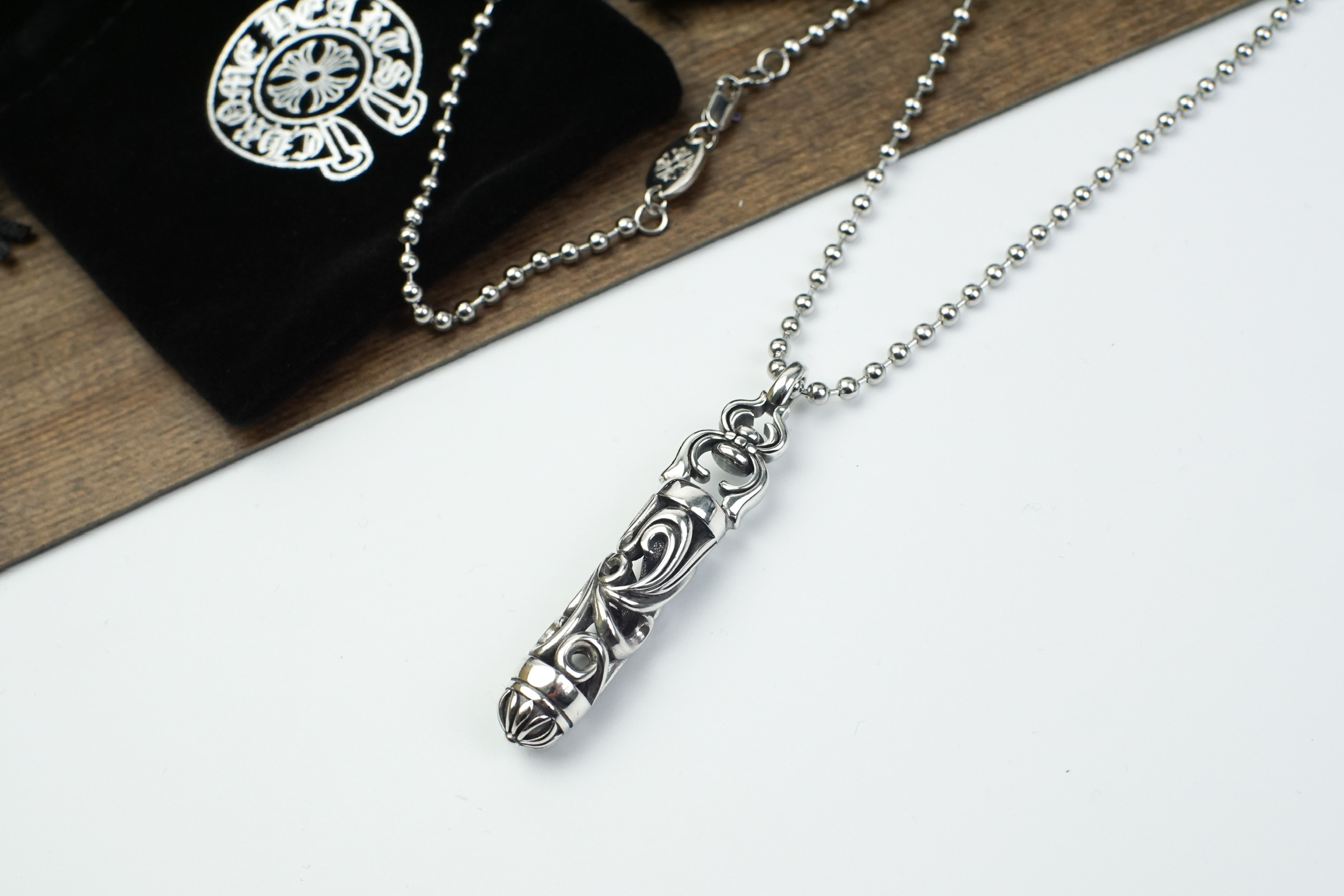 Chrome Hearts CHrome Hearts 克罗心圆柱藤花吊坠项链 潮流 款 炸街单品 做旧工艺 链长70cm
