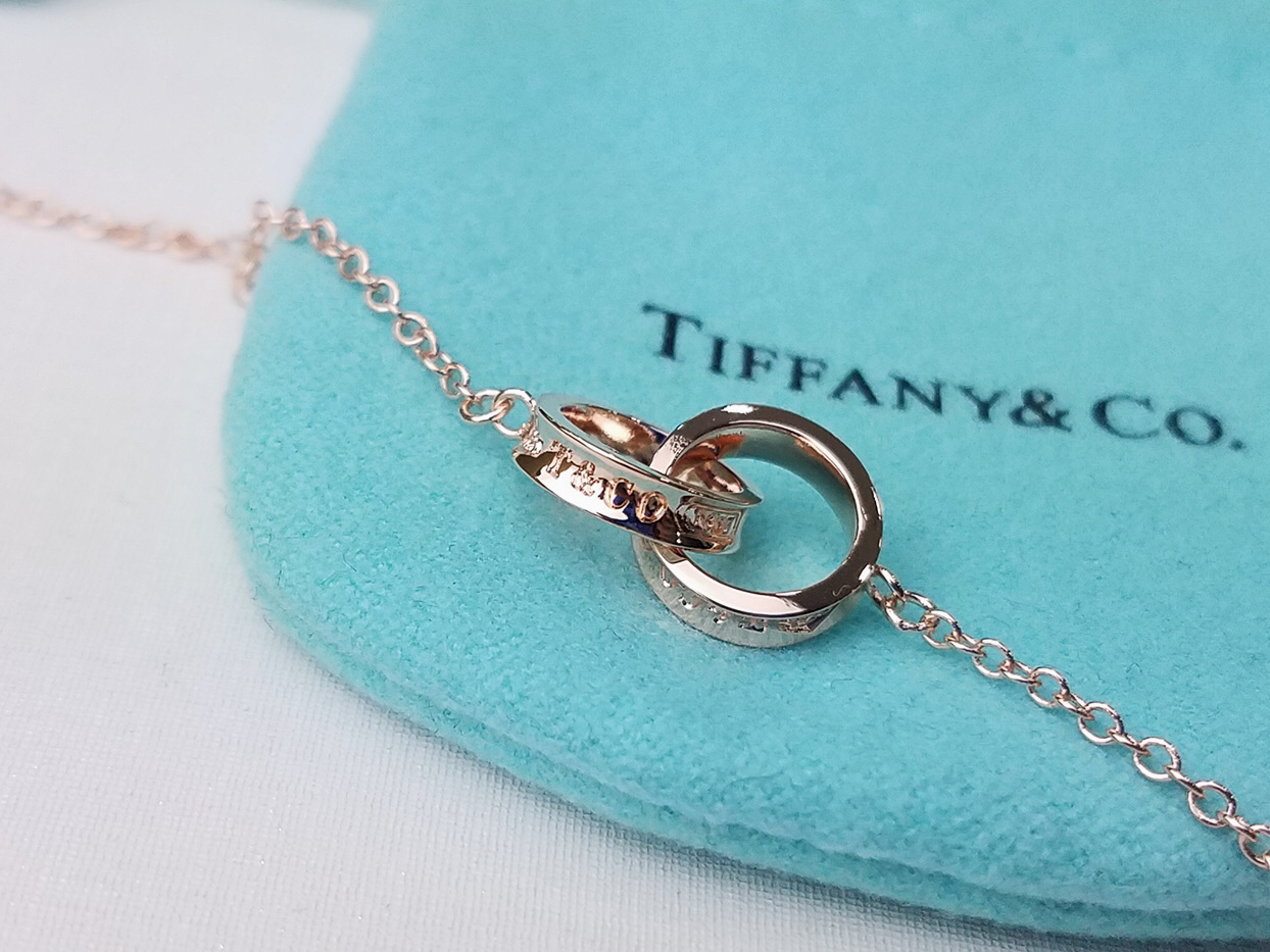 Tiffany & Co. Tiffany 1837双环手链 双环相扣设计