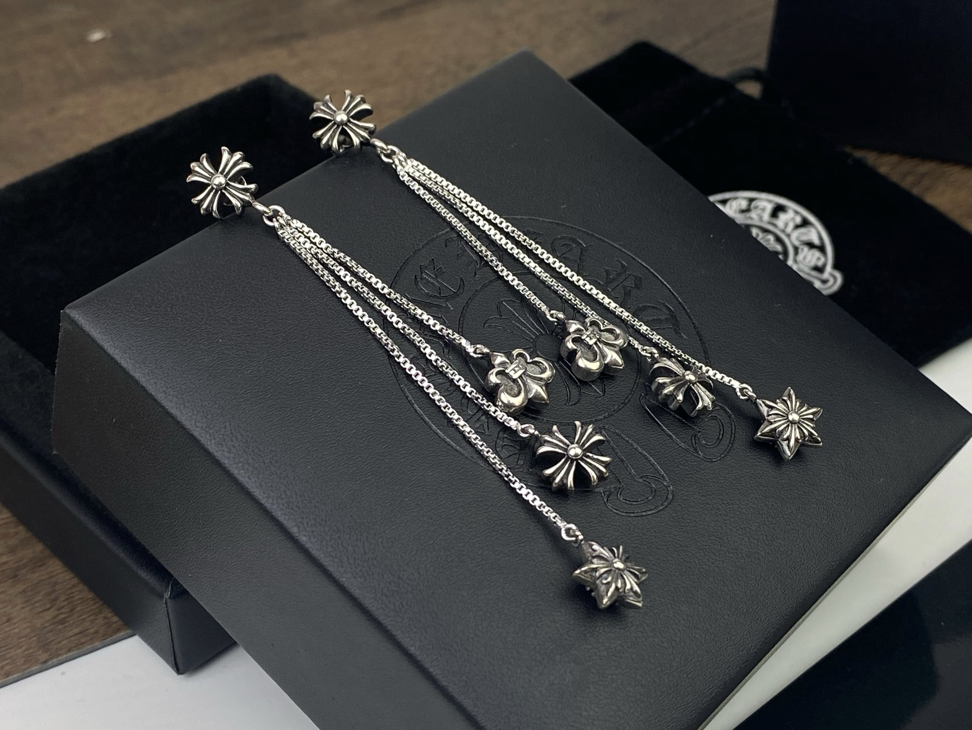 Chrome Hearts He@rts 克罗心流苏耳环～ 开模 明星 同款 潮女 亚金材质