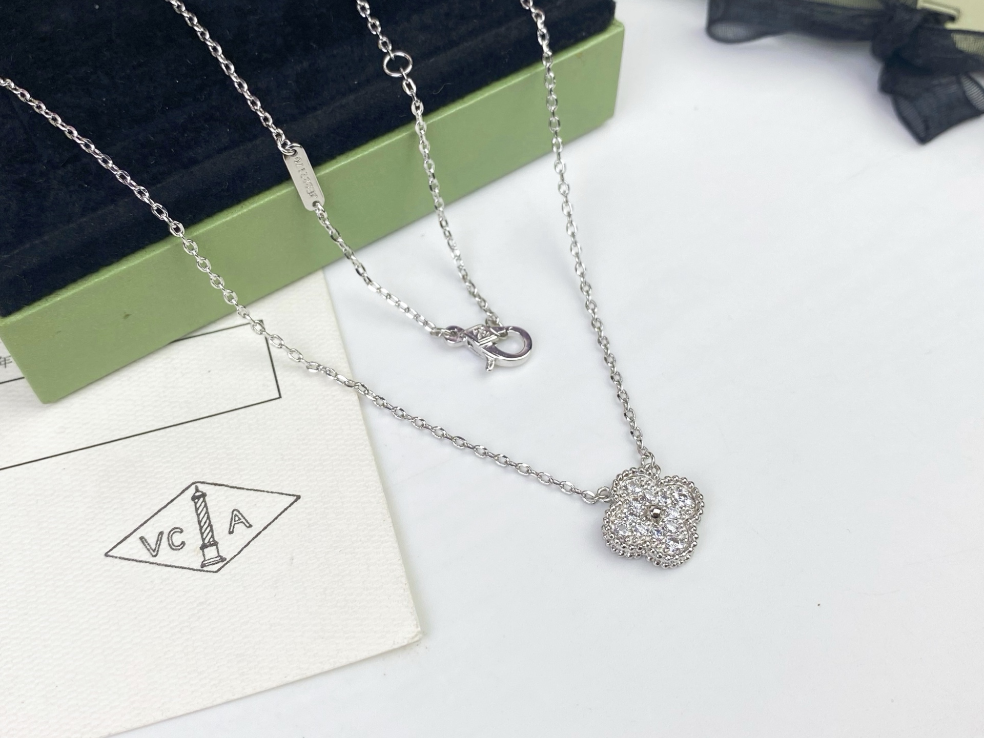 China Replica VCA Jewelry VCAES0406-3352