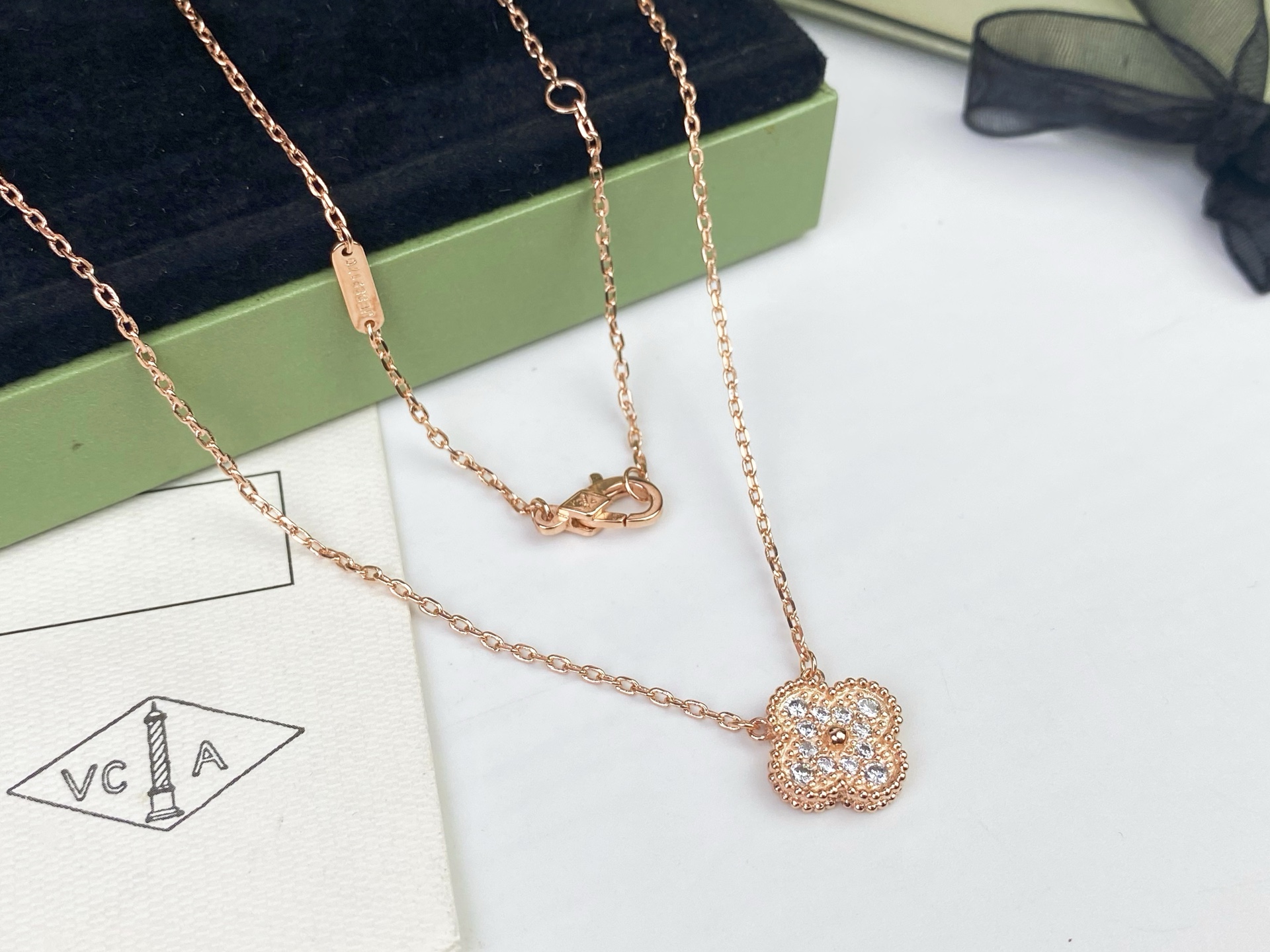 China Replica VCA Jewelry VCAES0406-3352