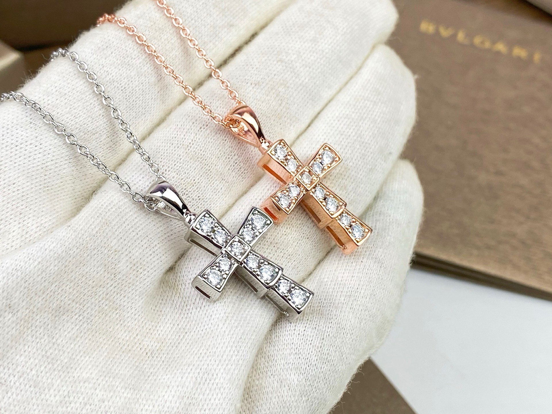 Bvlgari 玫瑰宝格丽 BVLGARI SERPENTI
