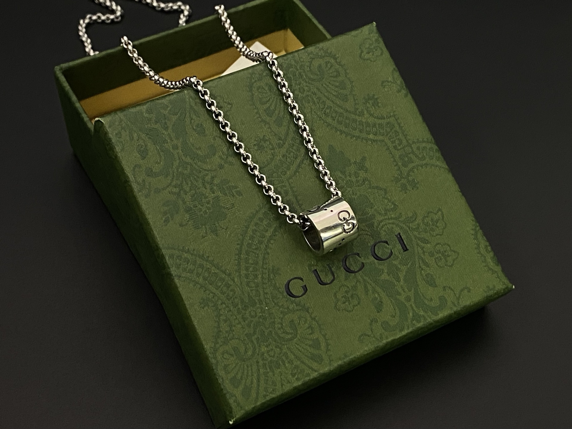 Gucci Gucci古奇双G圆筒项链⭕ 纯粹而神秘 独特工艺 logo融入突出设计 推荐 单品