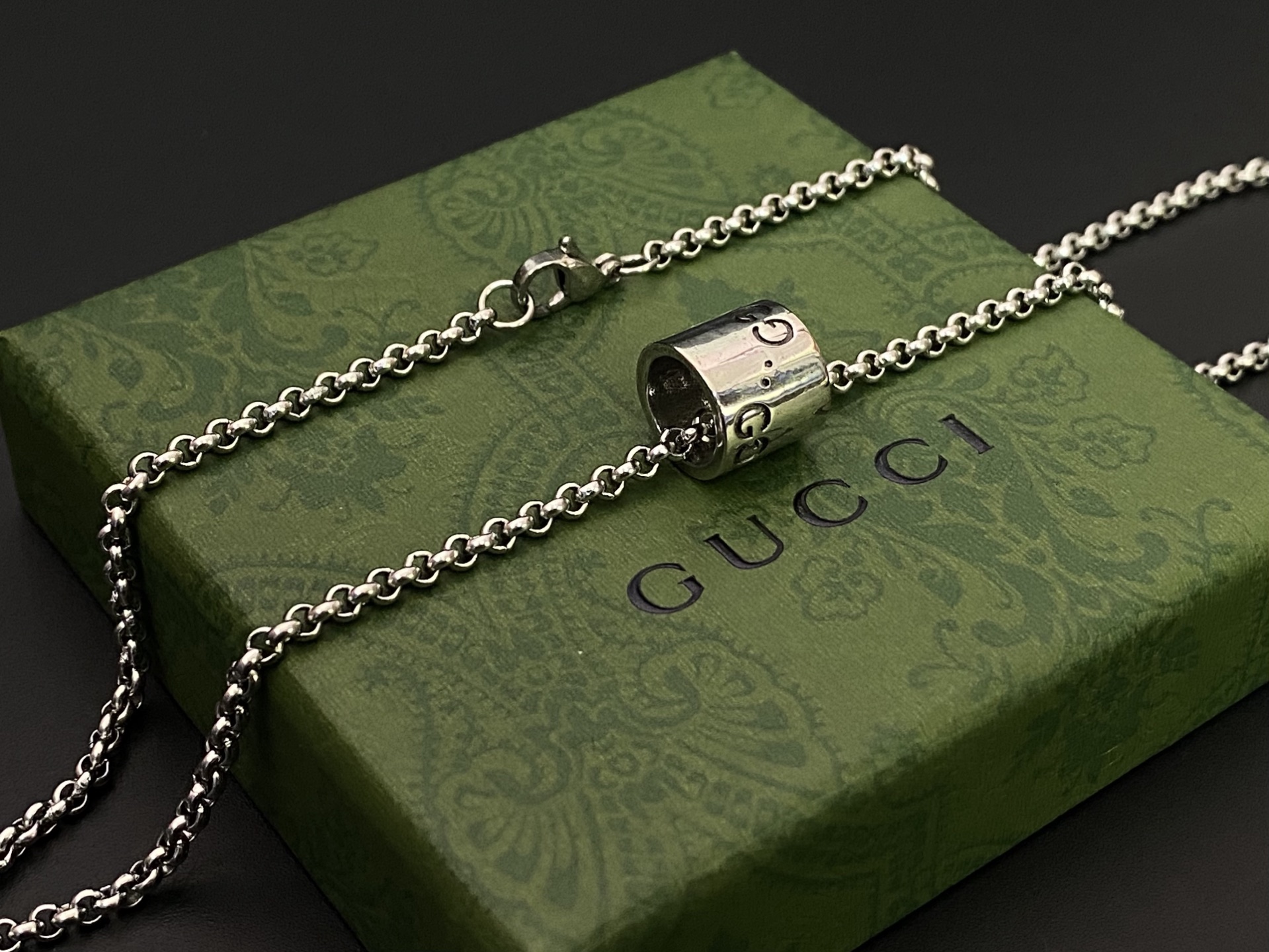 Gucci Gucci古奇双G圆筒项链⭕ 纯粹而神秘 独特工艺 logo融入突出设计 推荐 单品