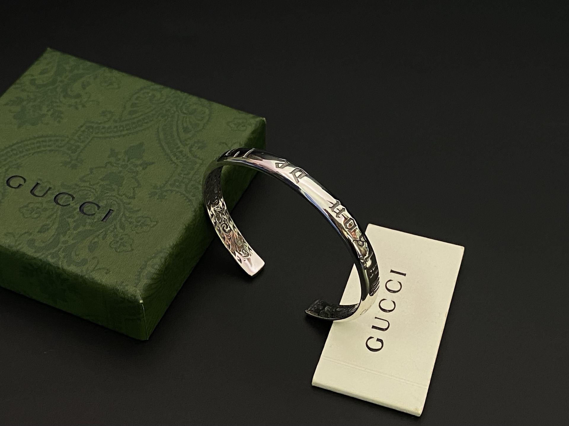 Gucci GUCCI古奇手镯 Maison de l Amour 手镯 低调耐看 百搭 情侣同款配饰