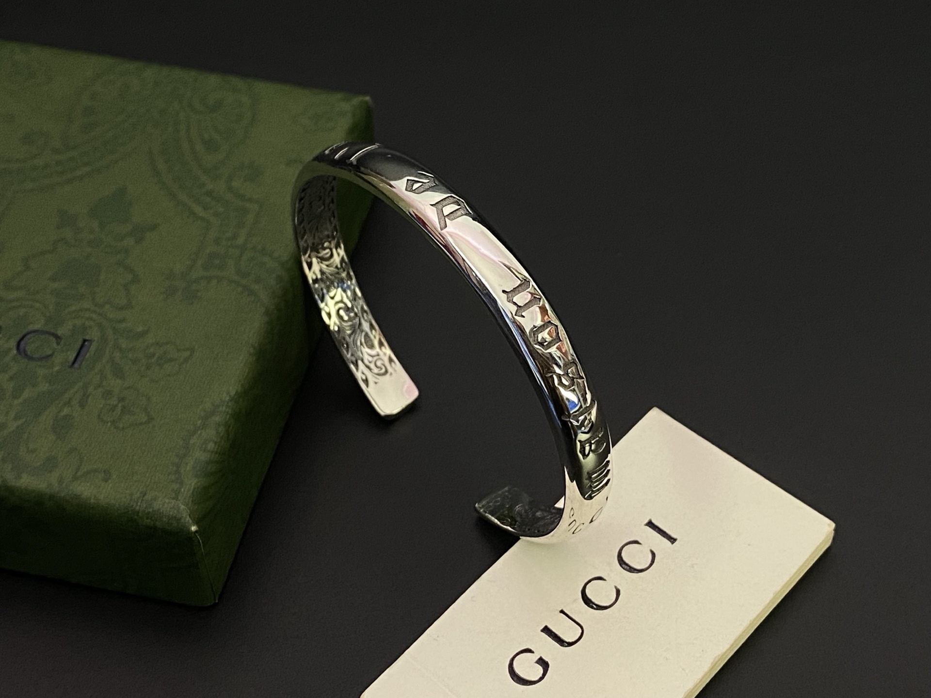 Gucci GUCCI古奇手镯 Maison de l Amour 手镯 低调耐看 百搭 情侣同款配饰