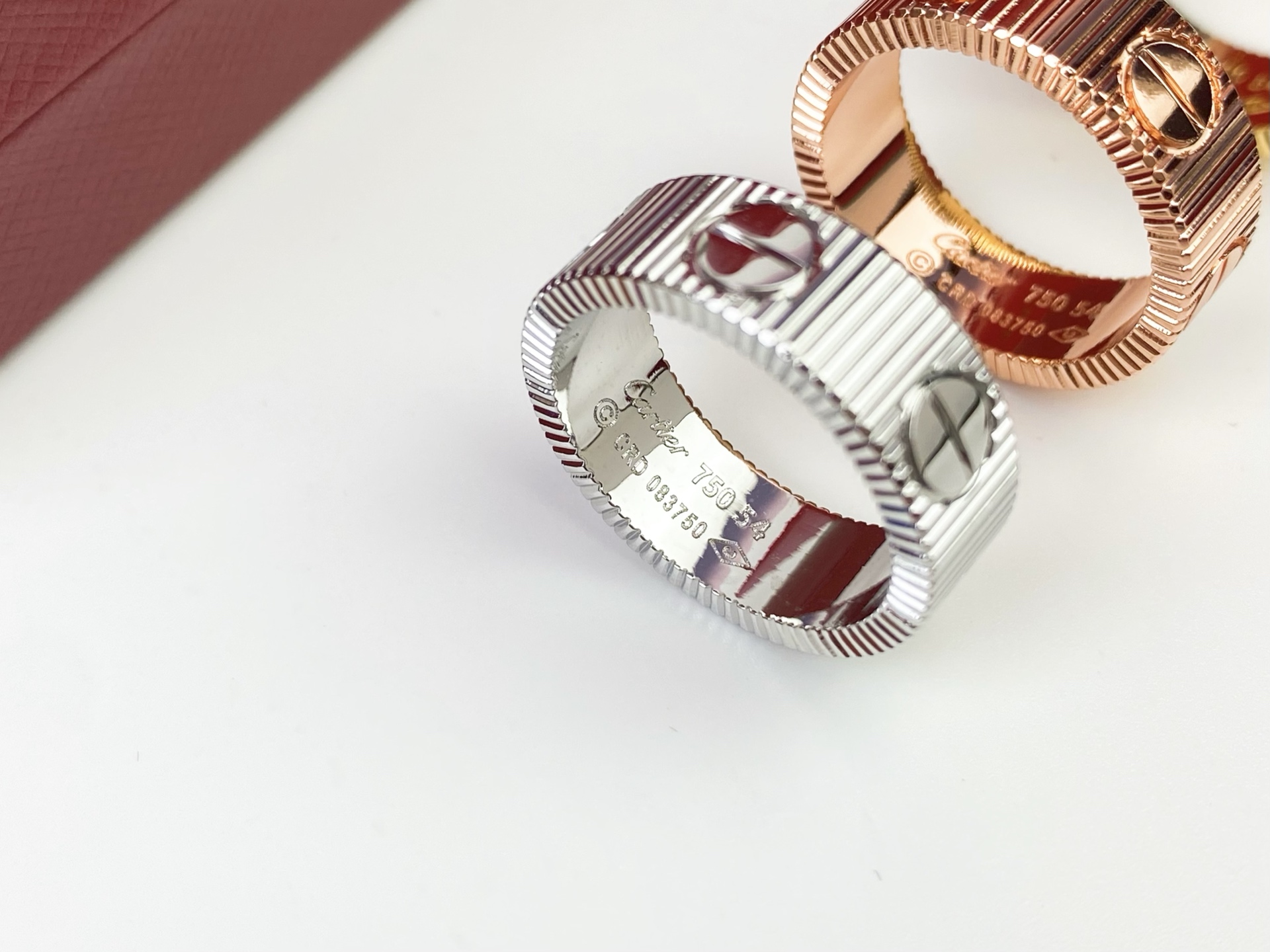 Cartier. 卡地亚 戒指LOVE 最新款love戒指 😘  金色玫瑰金银色戒指💍#6789码P