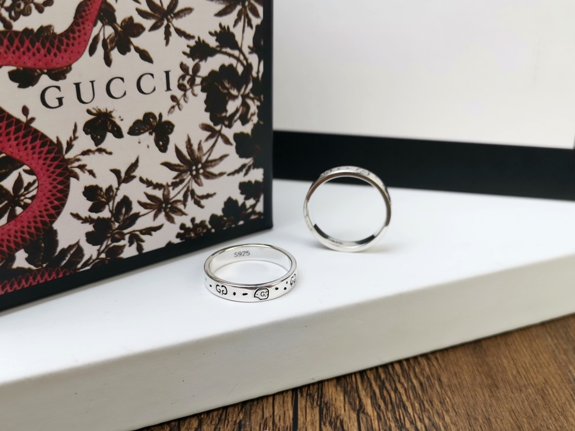 Gucci Gucci古驰 GucciGhost图案戒指 最终成品是两种文化水乳交融