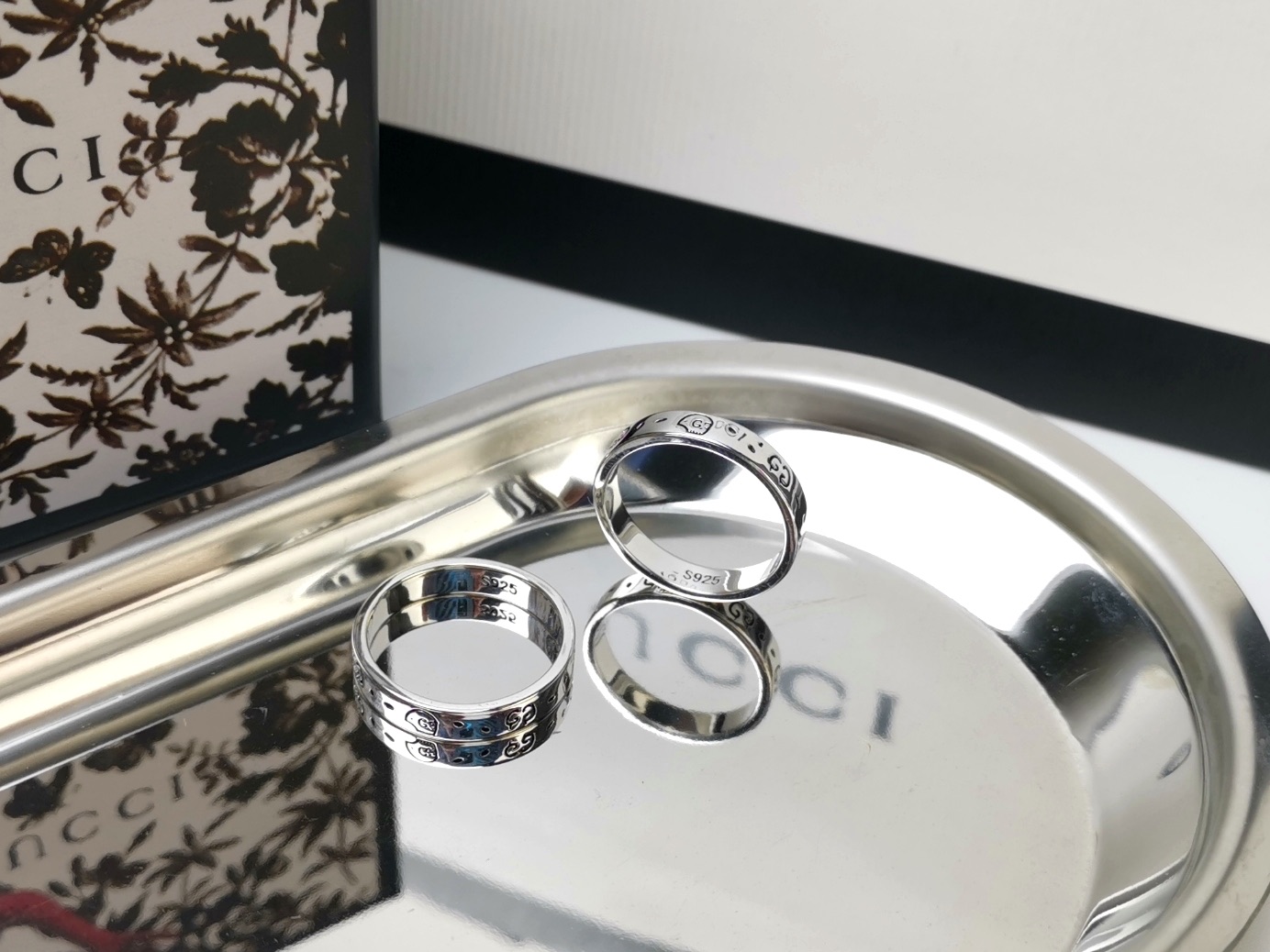 Gucci Gucci古驰 GucciGhost图案戒指 最终成品是两种文化水乳交融