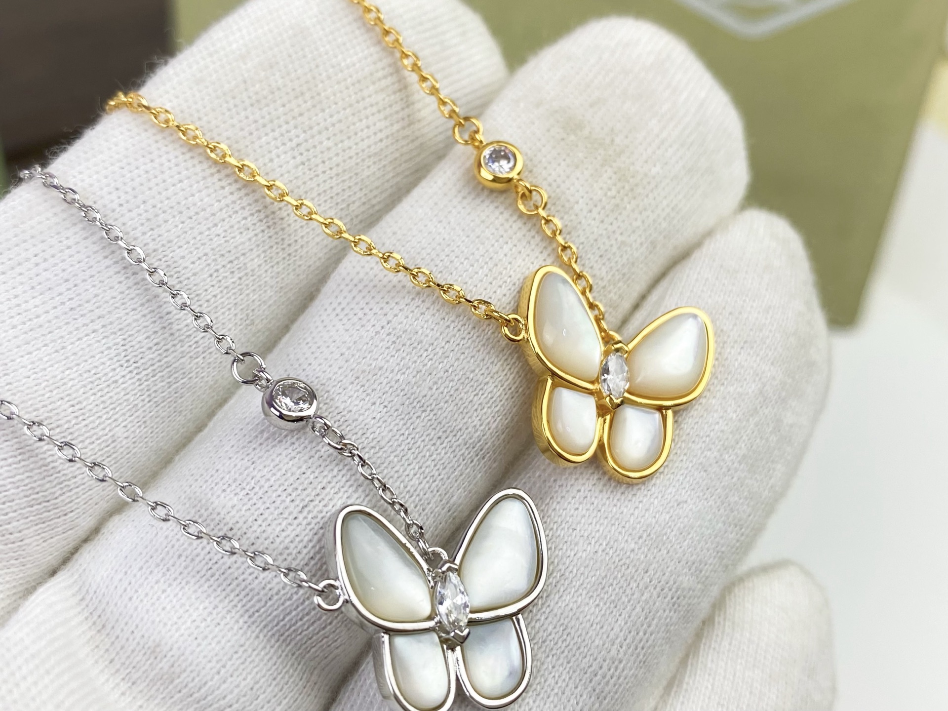 🦋VCA梵克雅宝白贝蝴蝶项链🌸 P